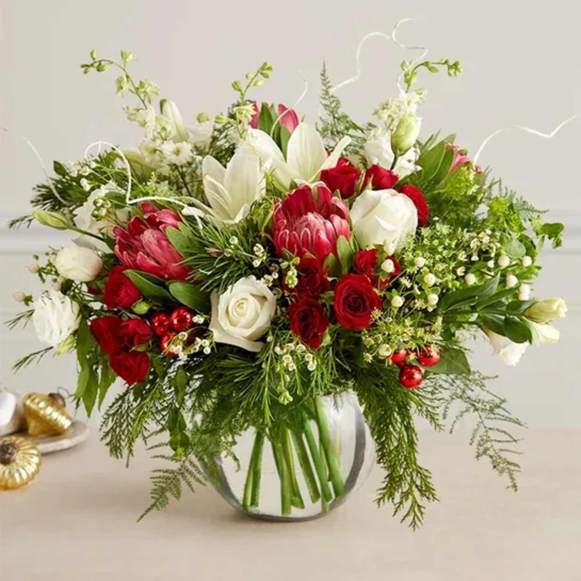 All the magic of Christmas, in a luxury new bouquet. Our nature-inspired