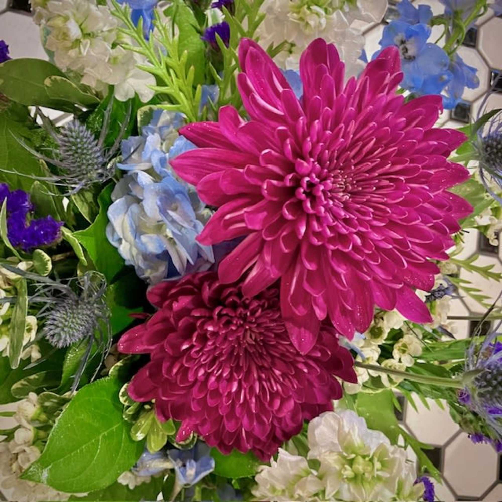 Gift the magical ambiance of Wintertime Frost with this this beautiful and