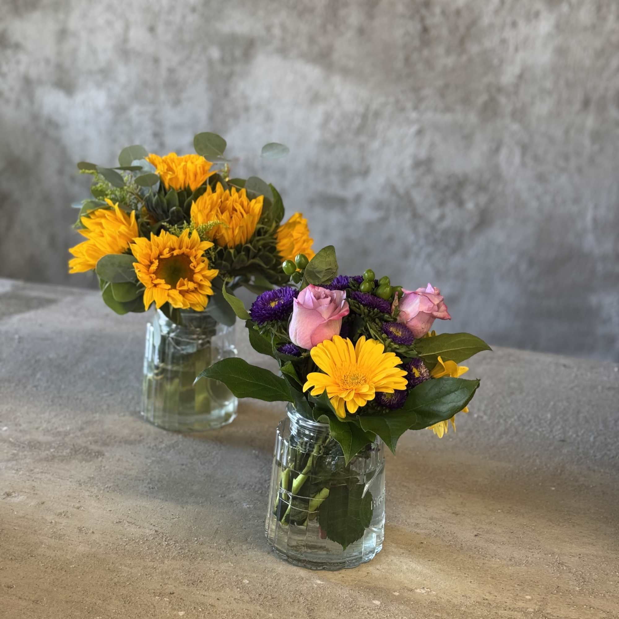 The Seasonal Mason Jar comes arranged with a beautiful mix of seasonal