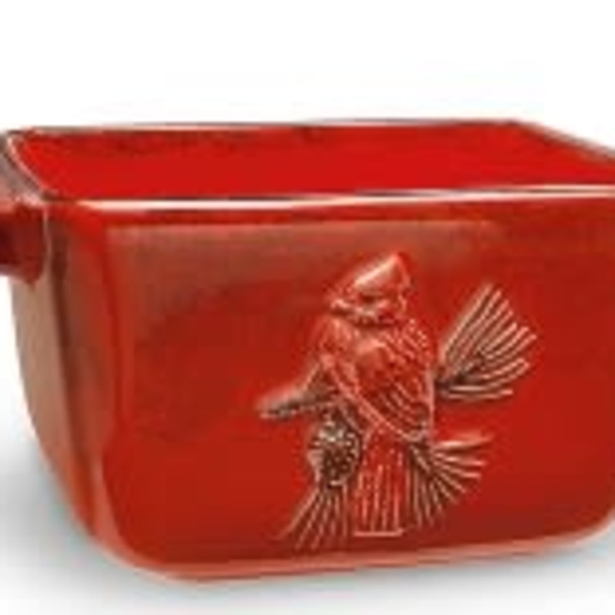 Reminiscent of a family heirloom, this stunning stoneware serving dish is food-safe