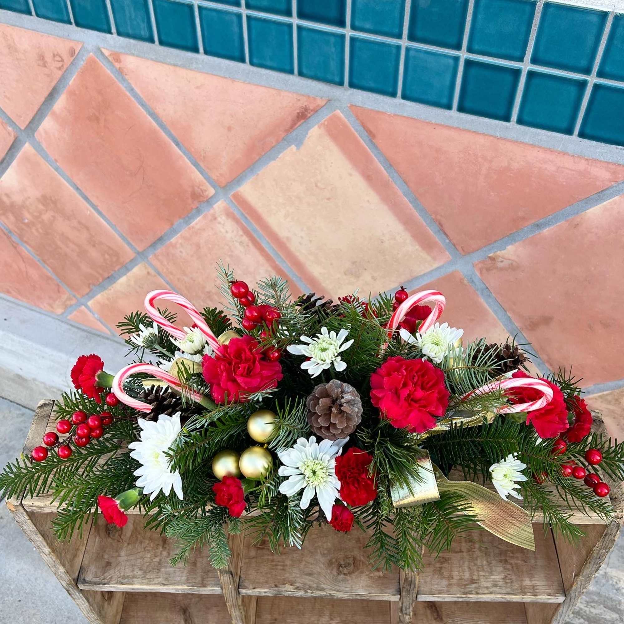 Long and low centerpiece for holiday dinning table