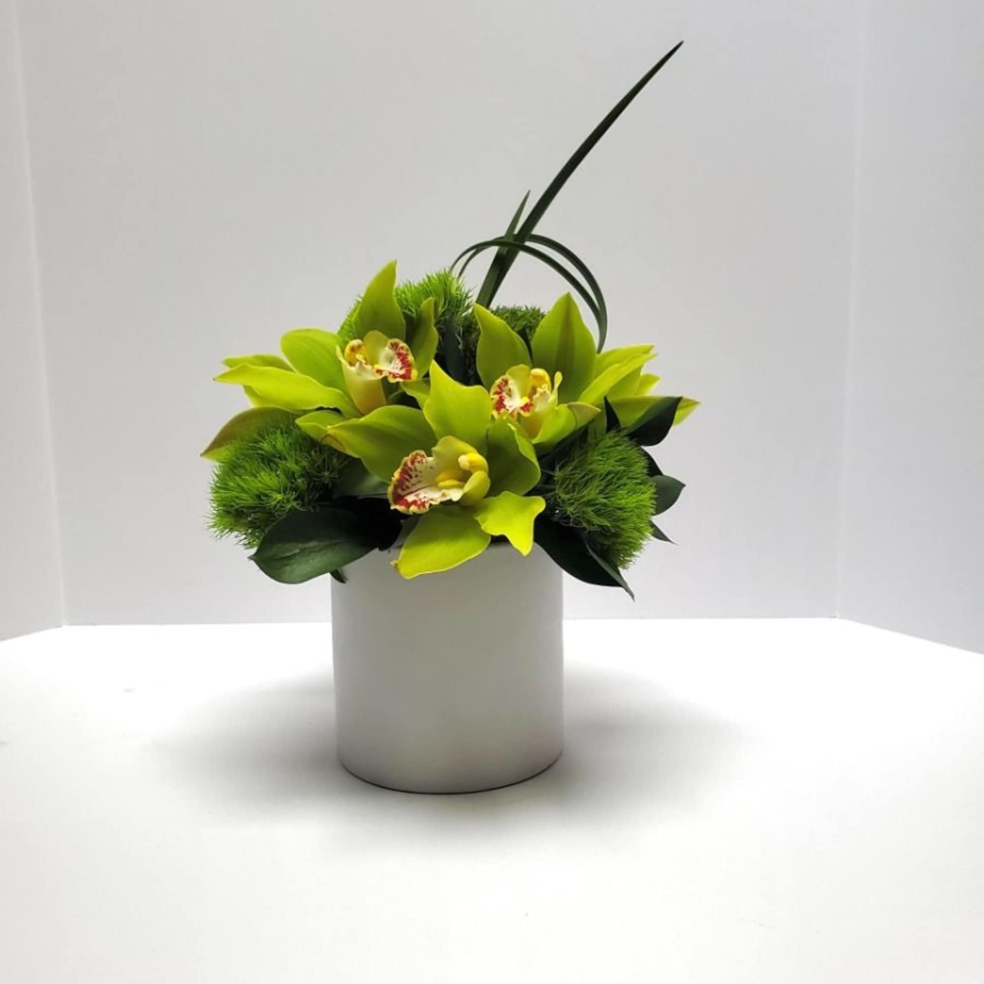 Sleek, Chic and Sophisticated for the Most Discerning Recipient. Pure Class in