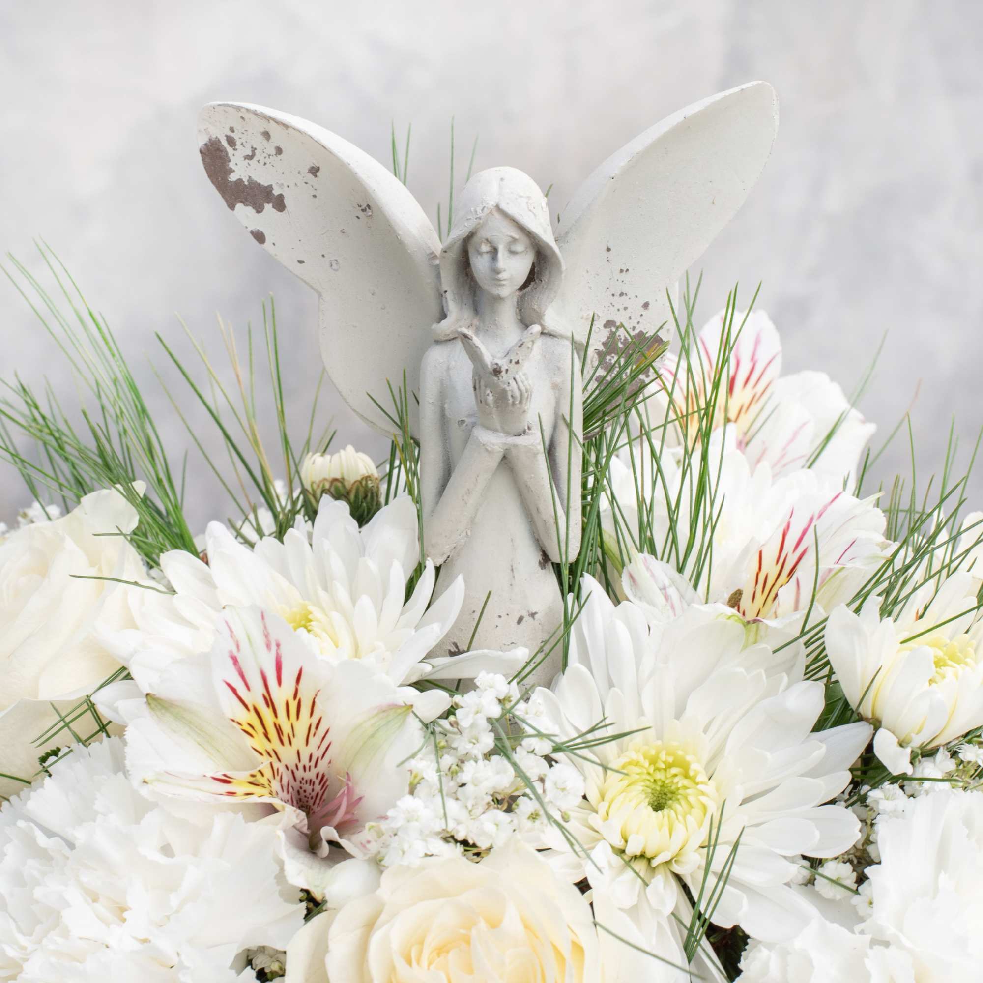 Imagine this divine arrangement on your kitchen table for the Holidays. 