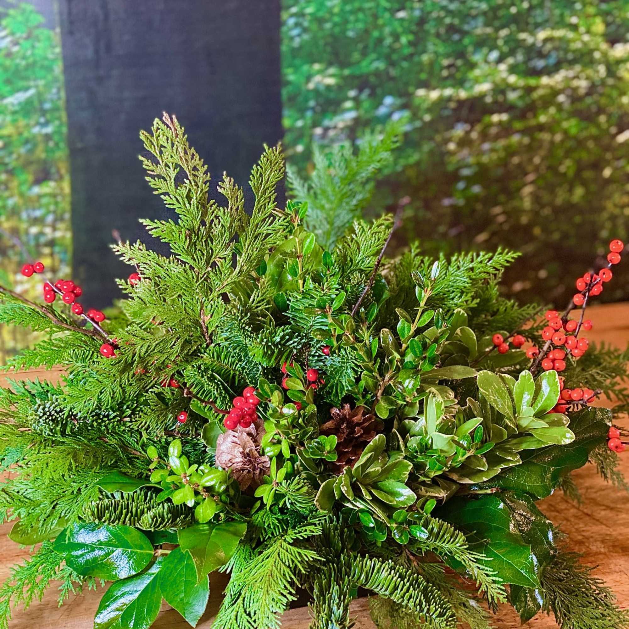 Give a magical and fragrant gift this winter. This design will spark