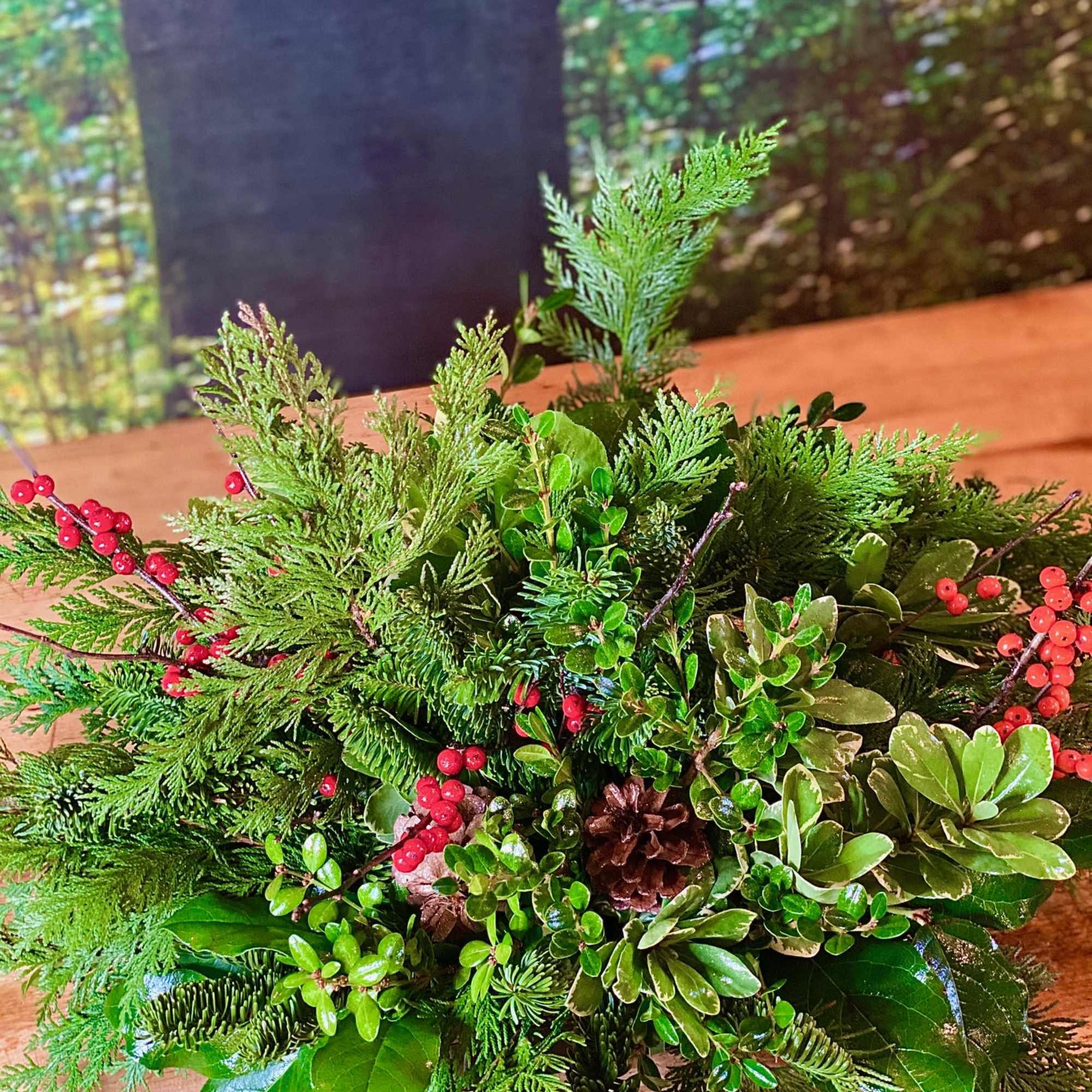 Give a magical and fragrant gift this winter. This design will spark