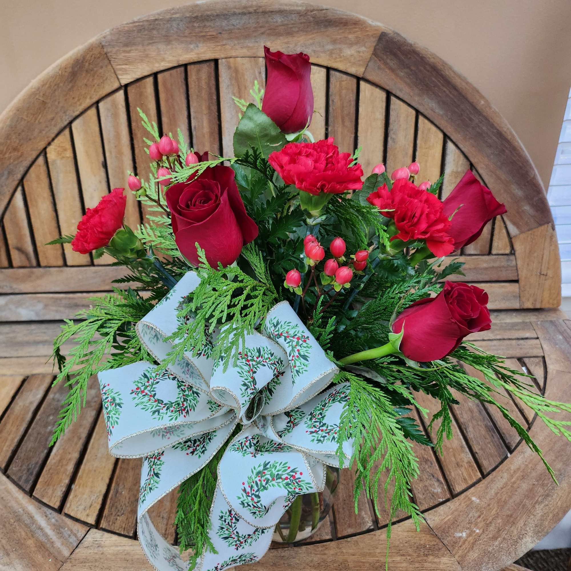 Christmas Vase With decorative Ribbon,Ribbon May Vary Design