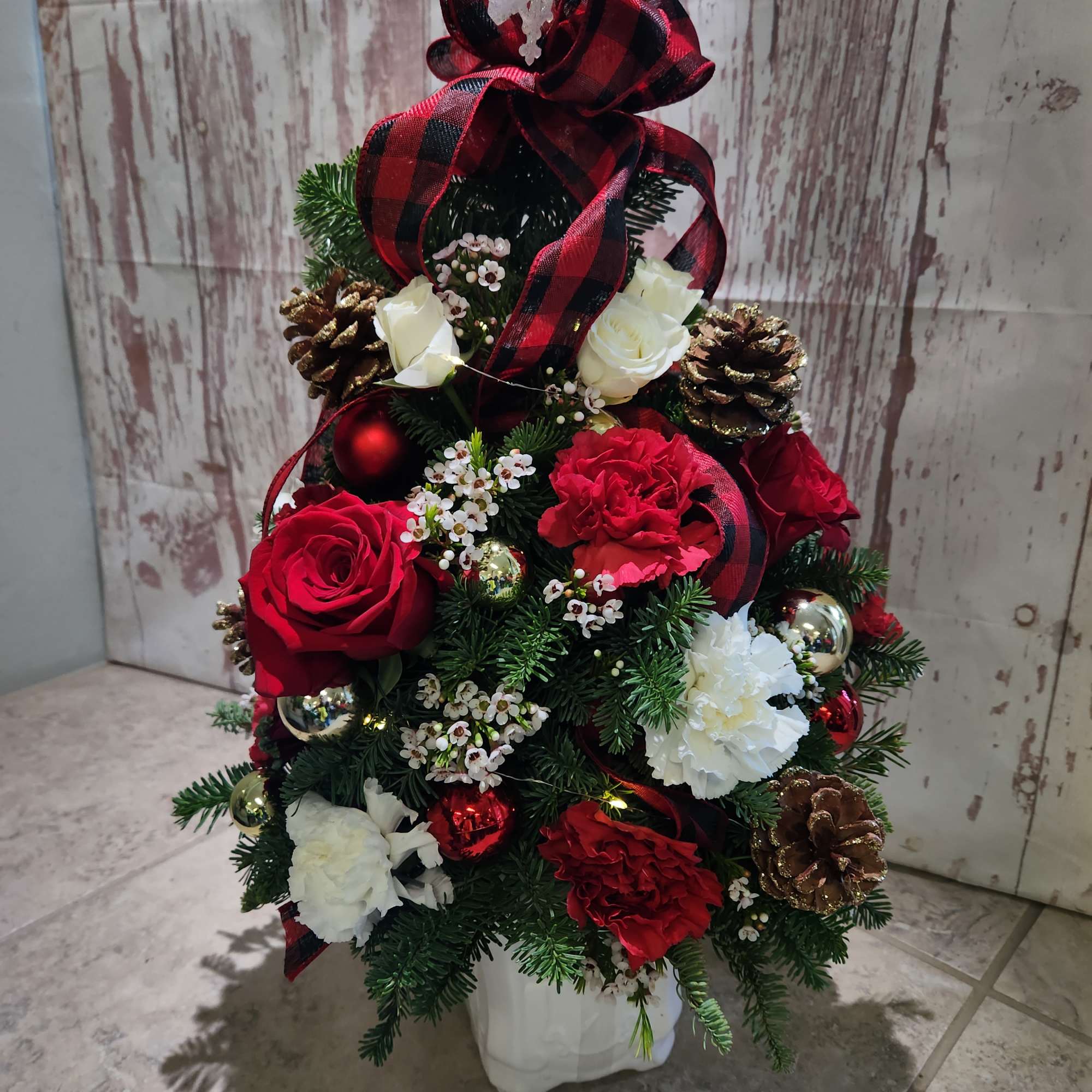 - Please order 48 hours ahead - A beautiful  mini 