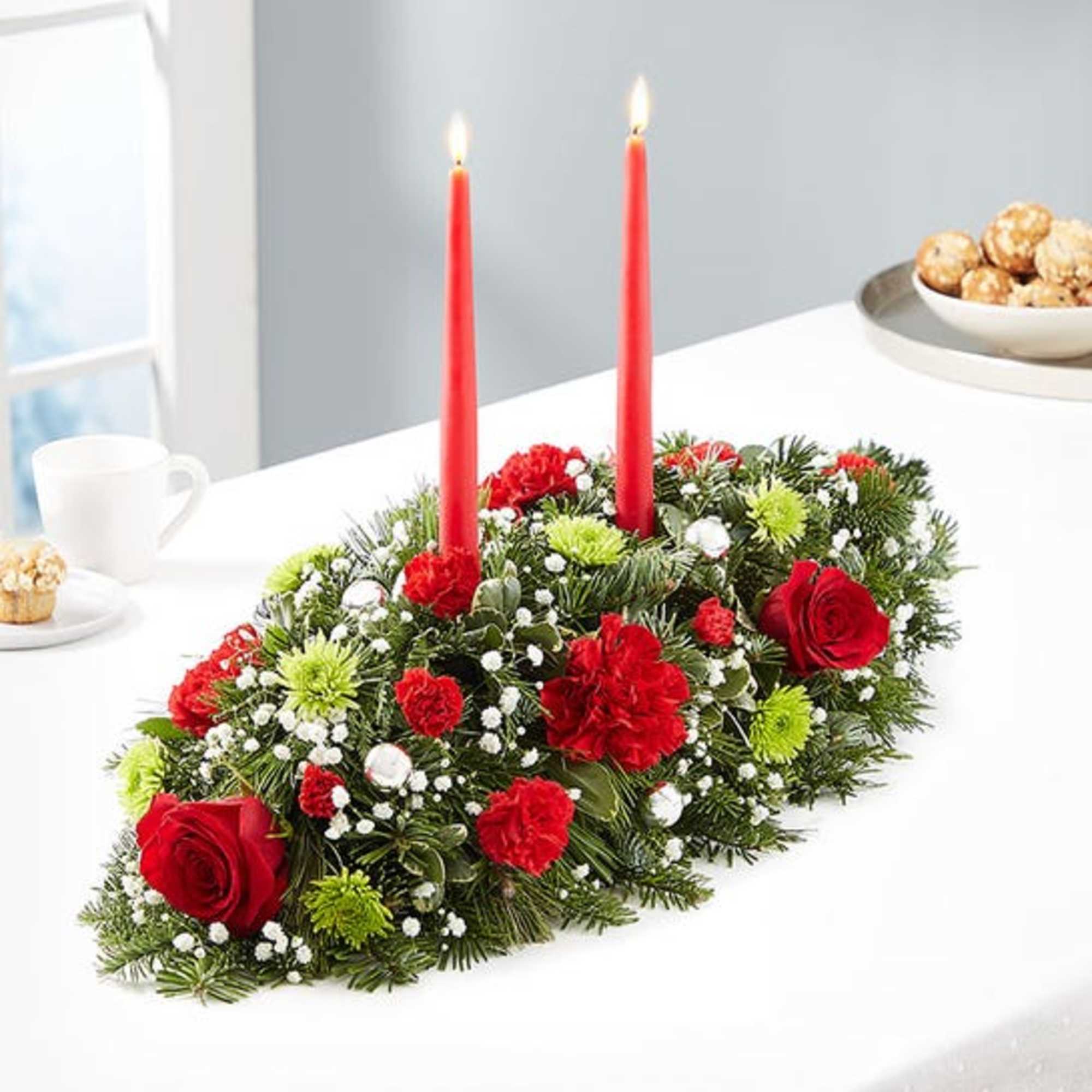 beautiful centerpiece with lots of green 