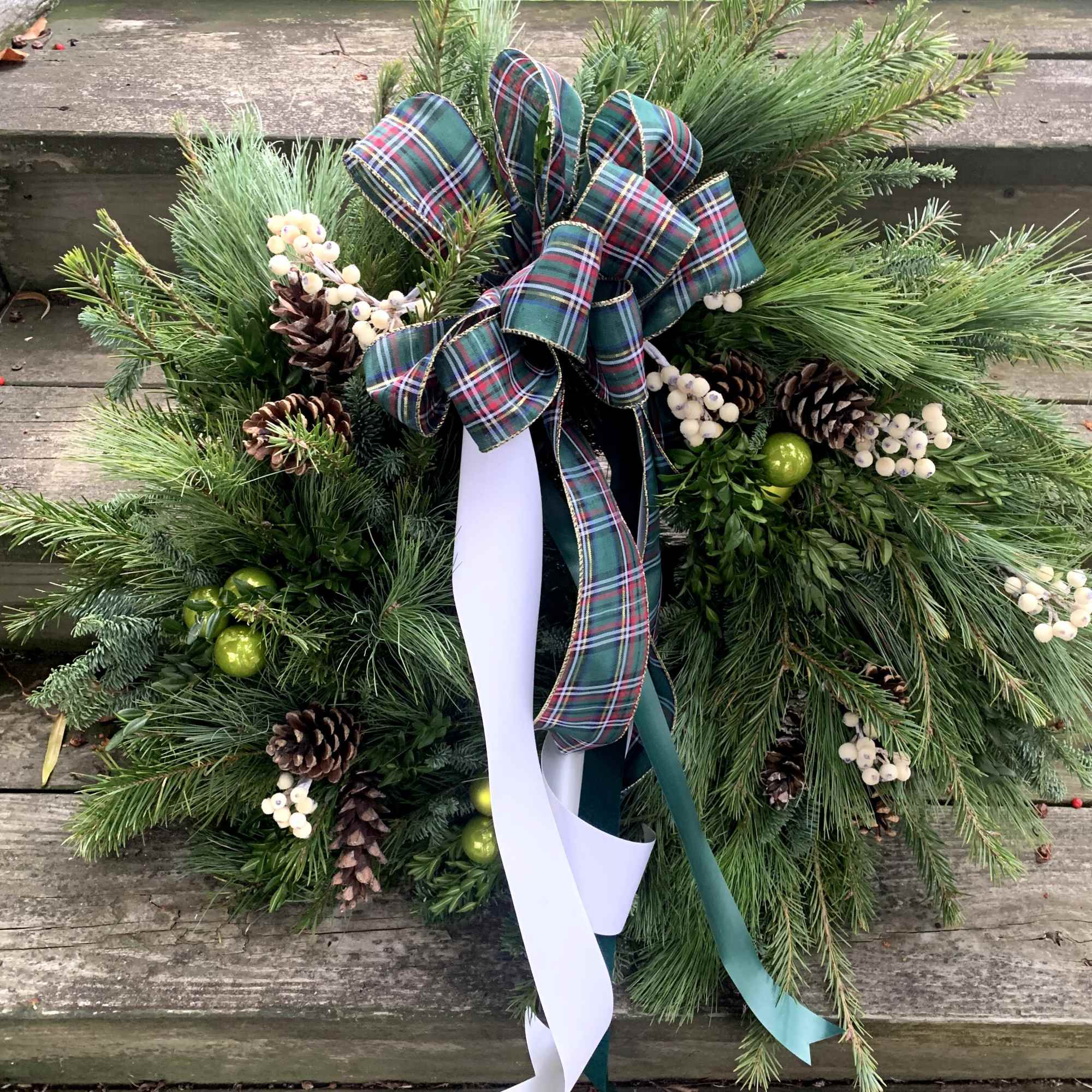 Get into the holiday spirit with our stunning handmade natural Autumn and