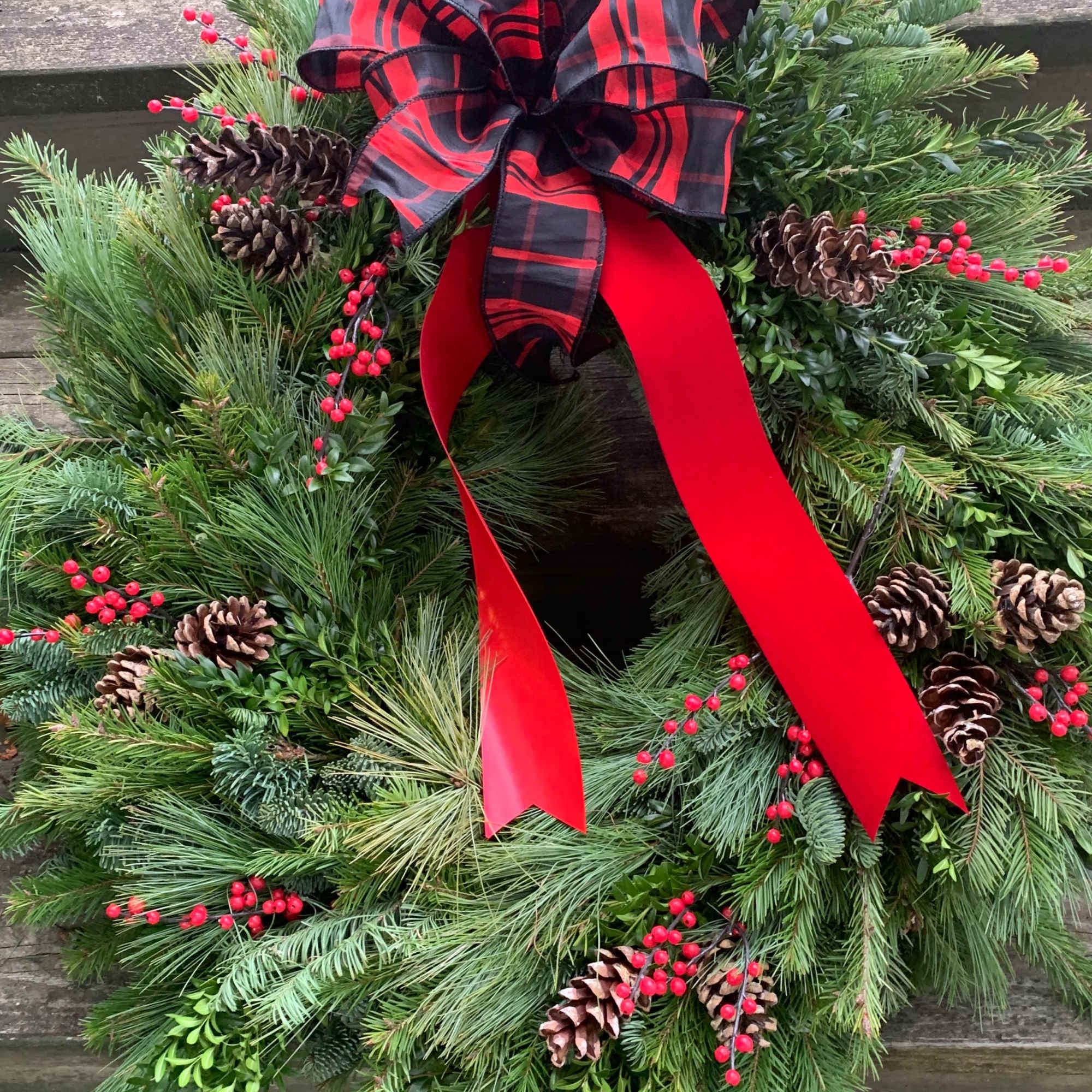 Get into the holiday spirit with our stunning handmade natural Autumn and