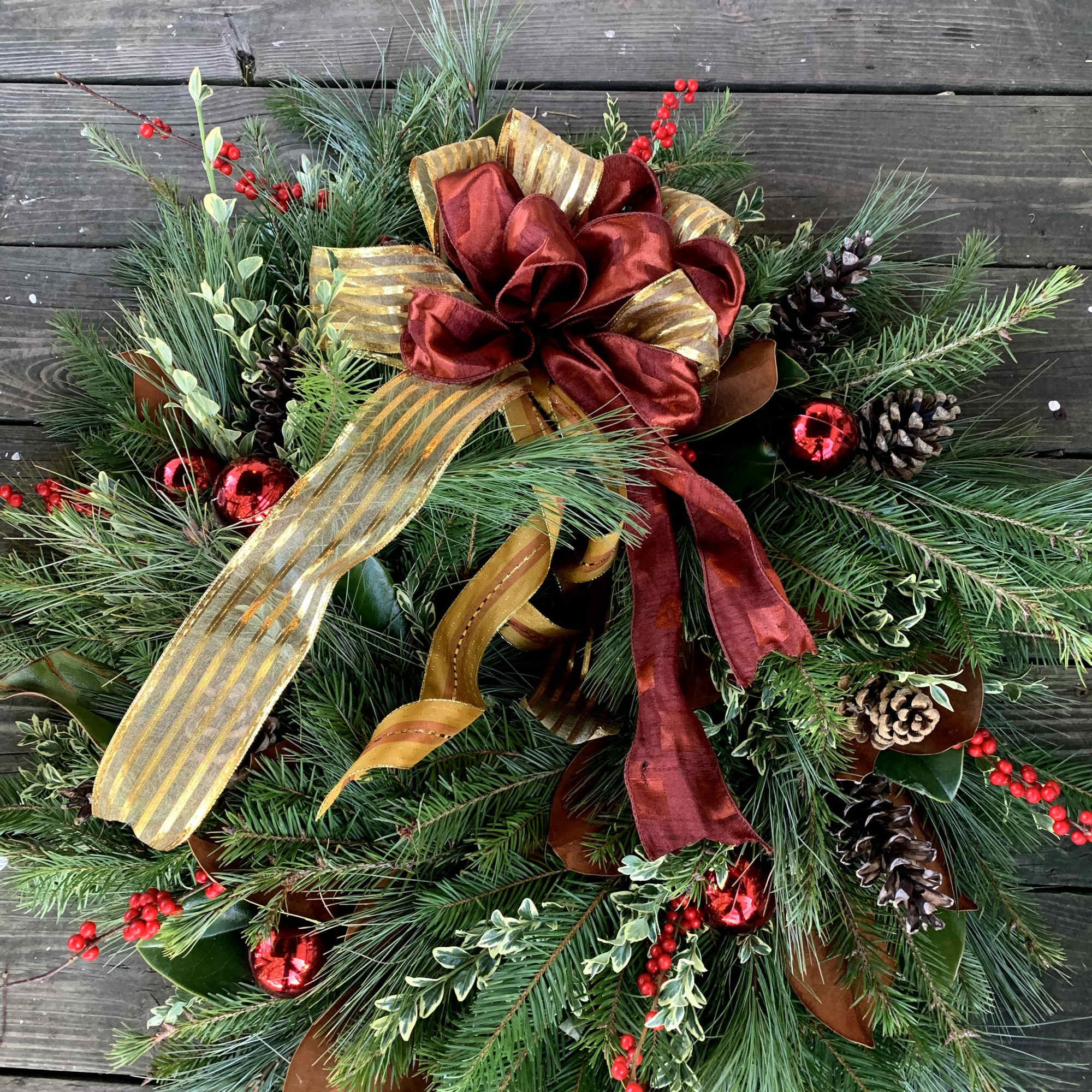 Get into the holiday spirit with our stunning handmade natural Autumn and