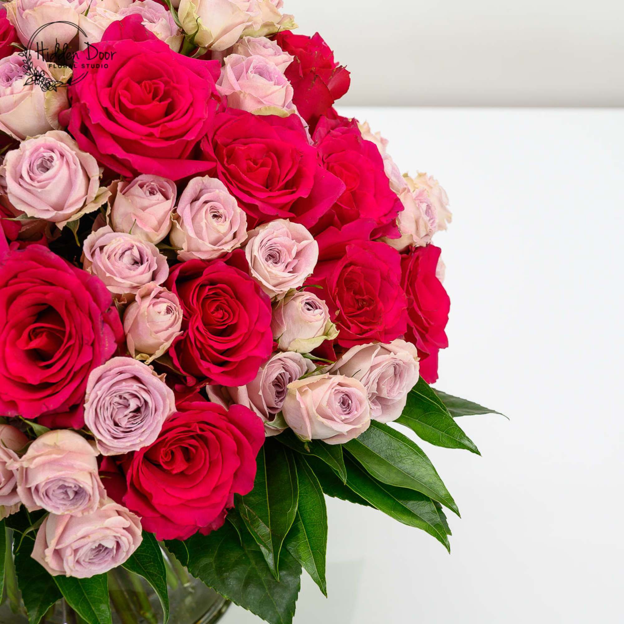 Paris
Romantic, opulent, and undeniably timeless, Paris is a lavish celebration of roses