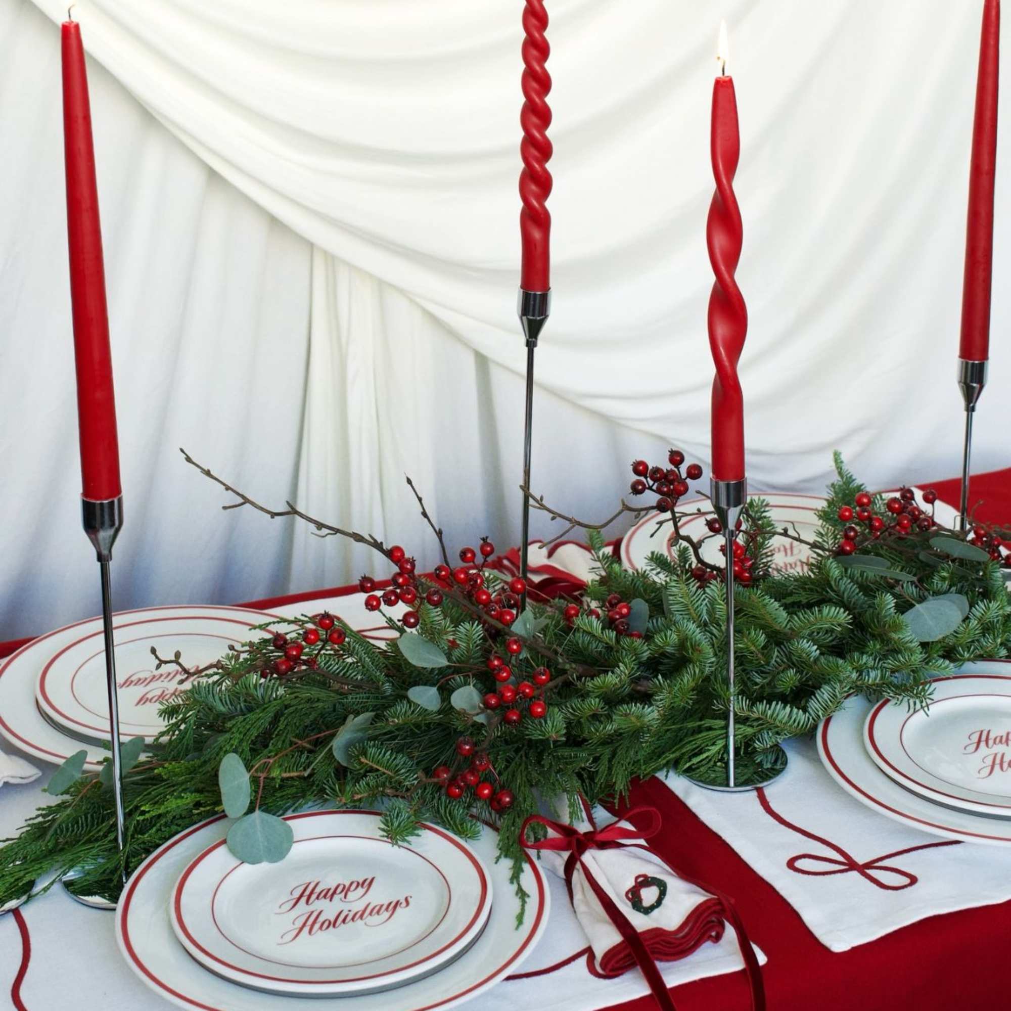 Bring timeless holiday elegance into your home with our fresh handcrafted garland