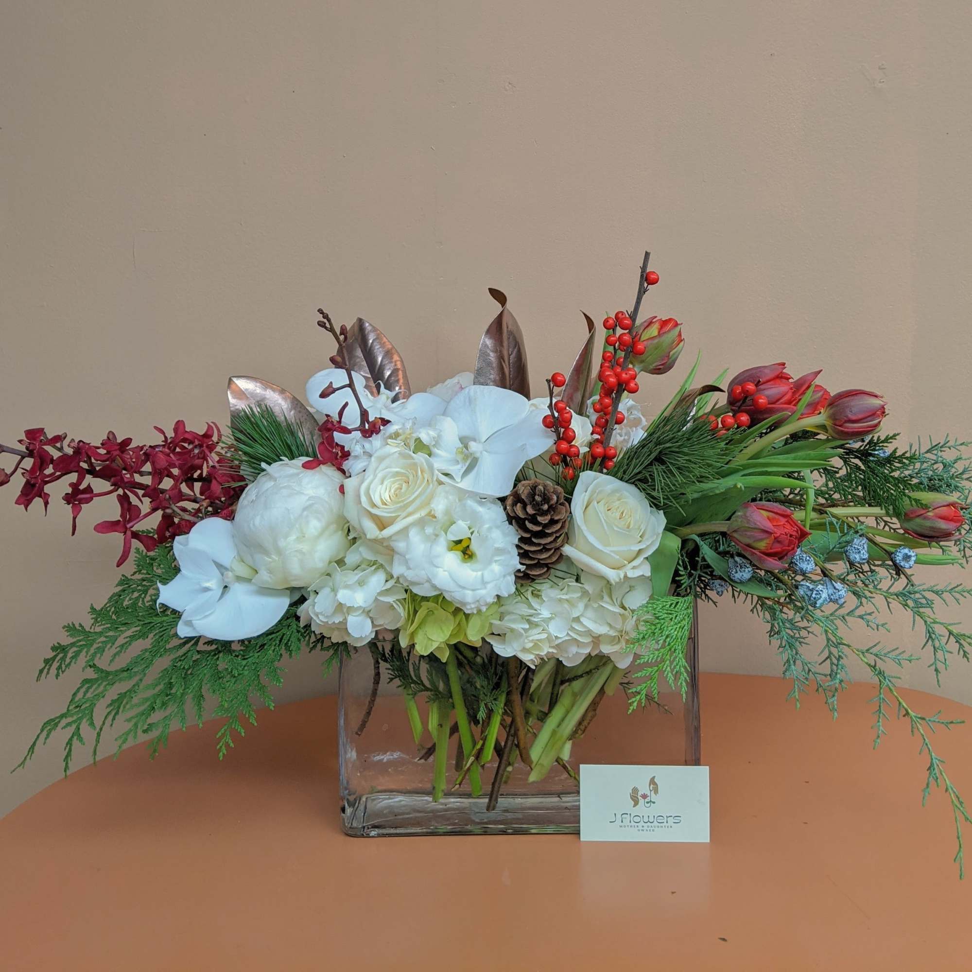 An arrangement that combines the warmth and the chill of winter comes