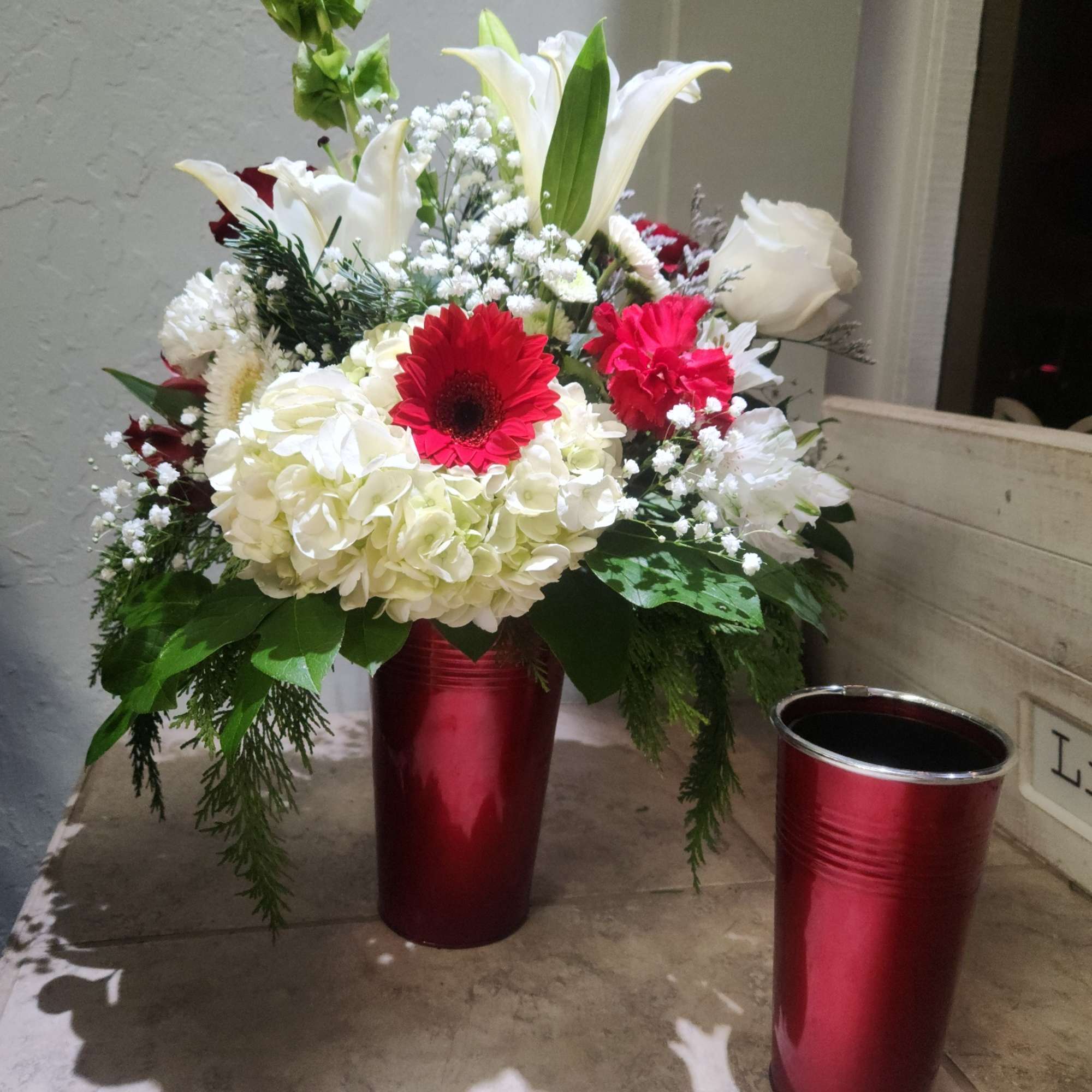 Metal Glossy Red/Silver Flower Bucket, if metal container is sold out 