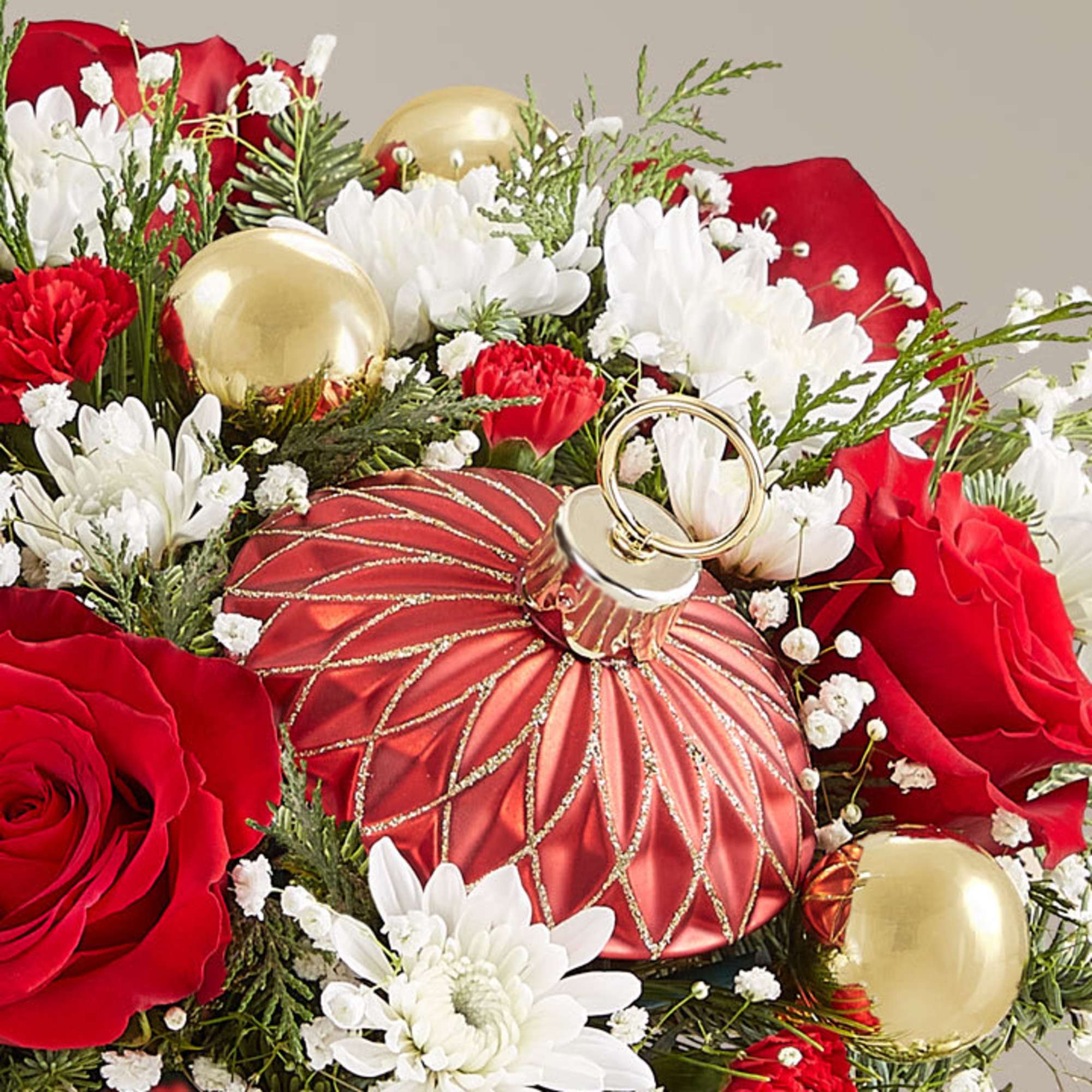 The signature beauty of the holiday season is captured in our limited-edition