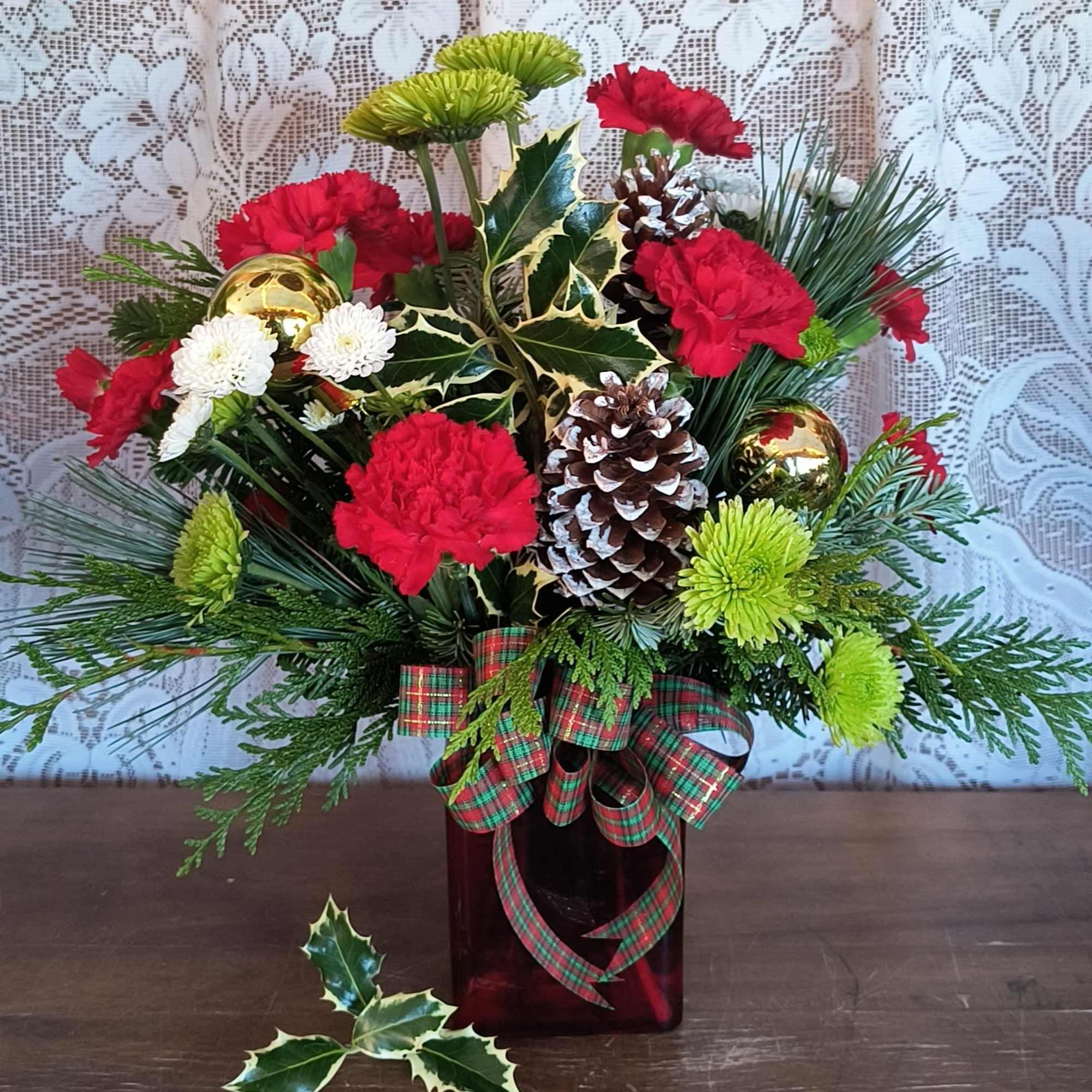 What is more classic and traditional than red, greens and whites. This