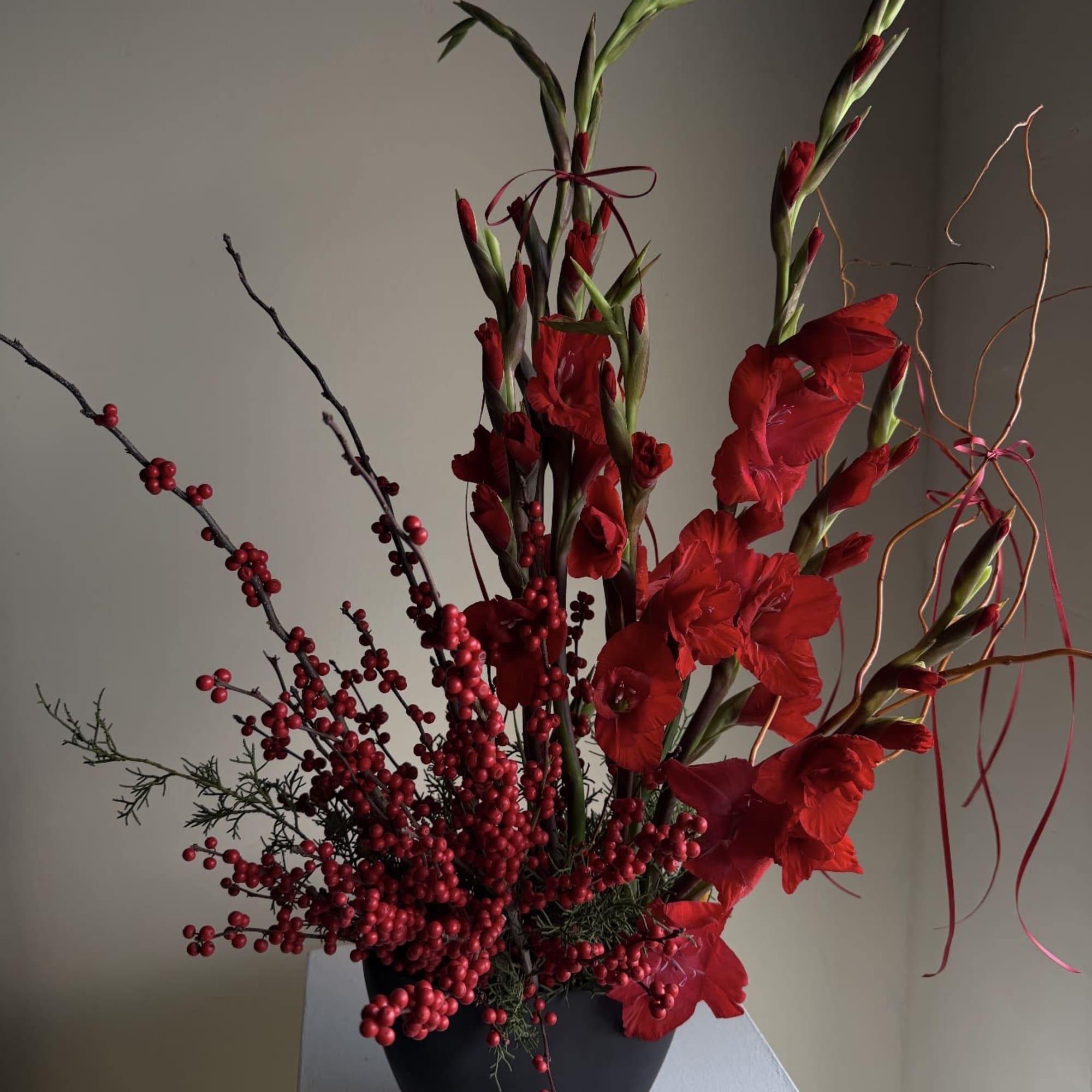 A vase to celebrate Christmas at its best,
 full of light, color