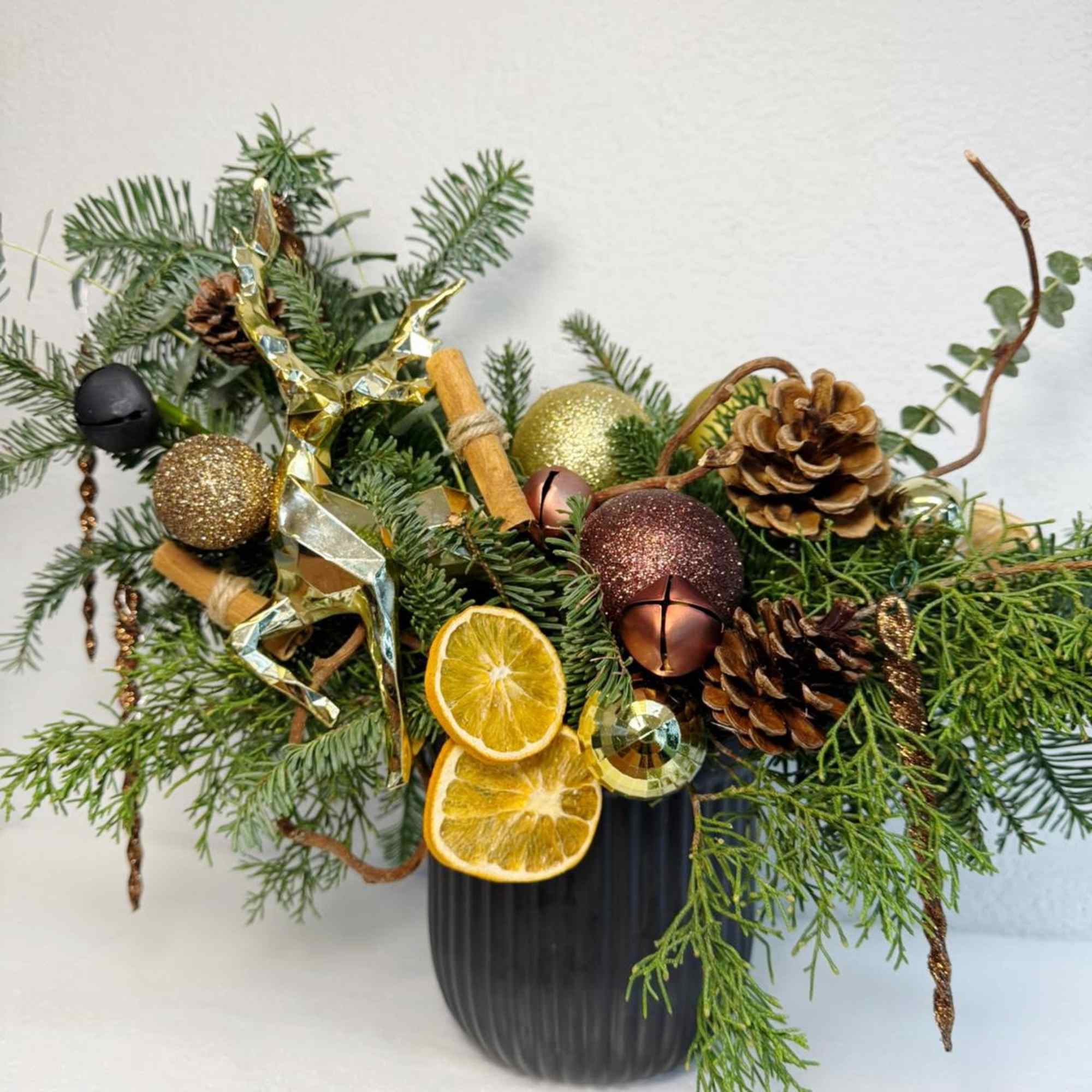 Bring the cozy charm of the season to your home with this