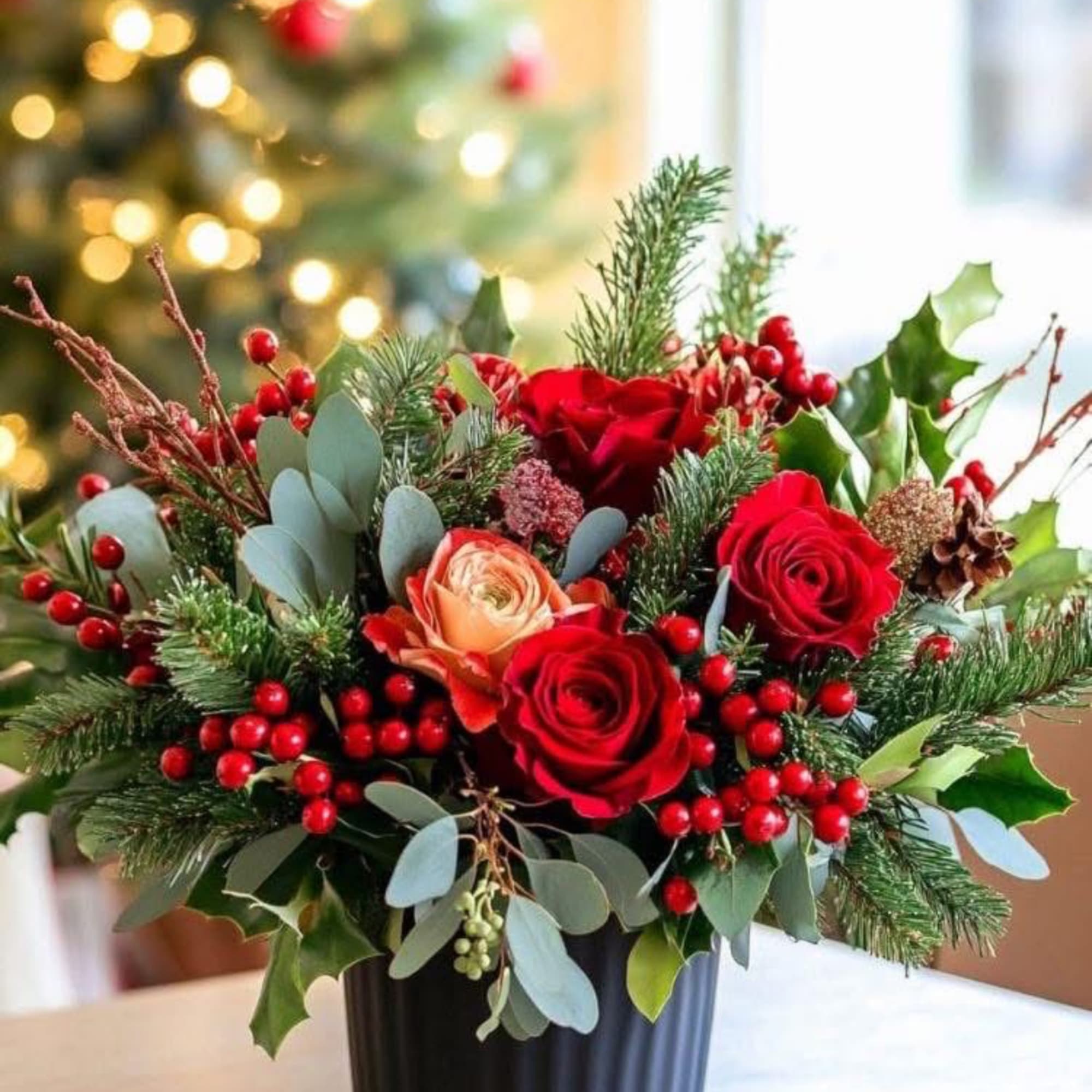 Fresh flowers for a centerpiece ,the perfect complement.(note) The best will be