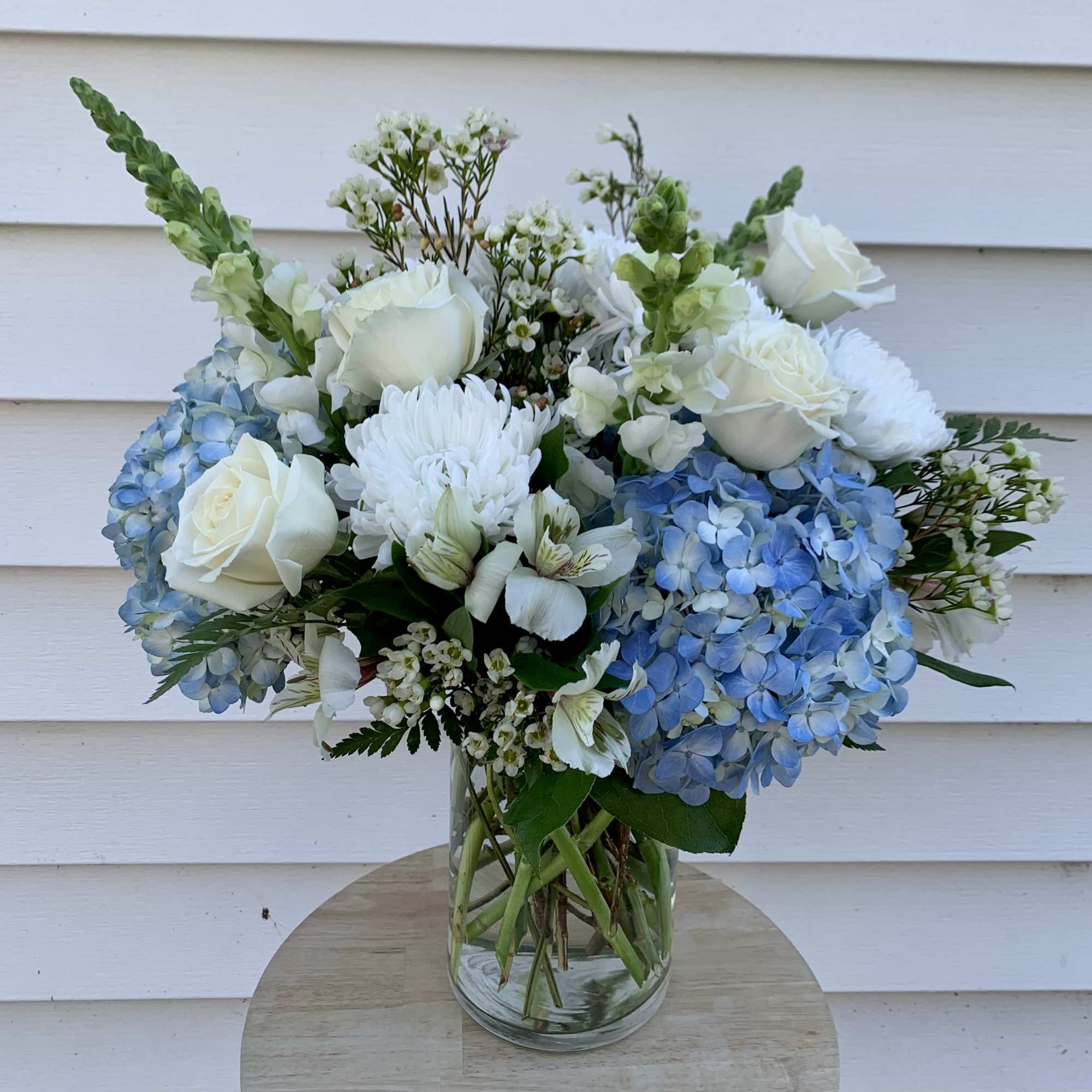 Indulge in the beauty of fresh flowers with our 'For the Love