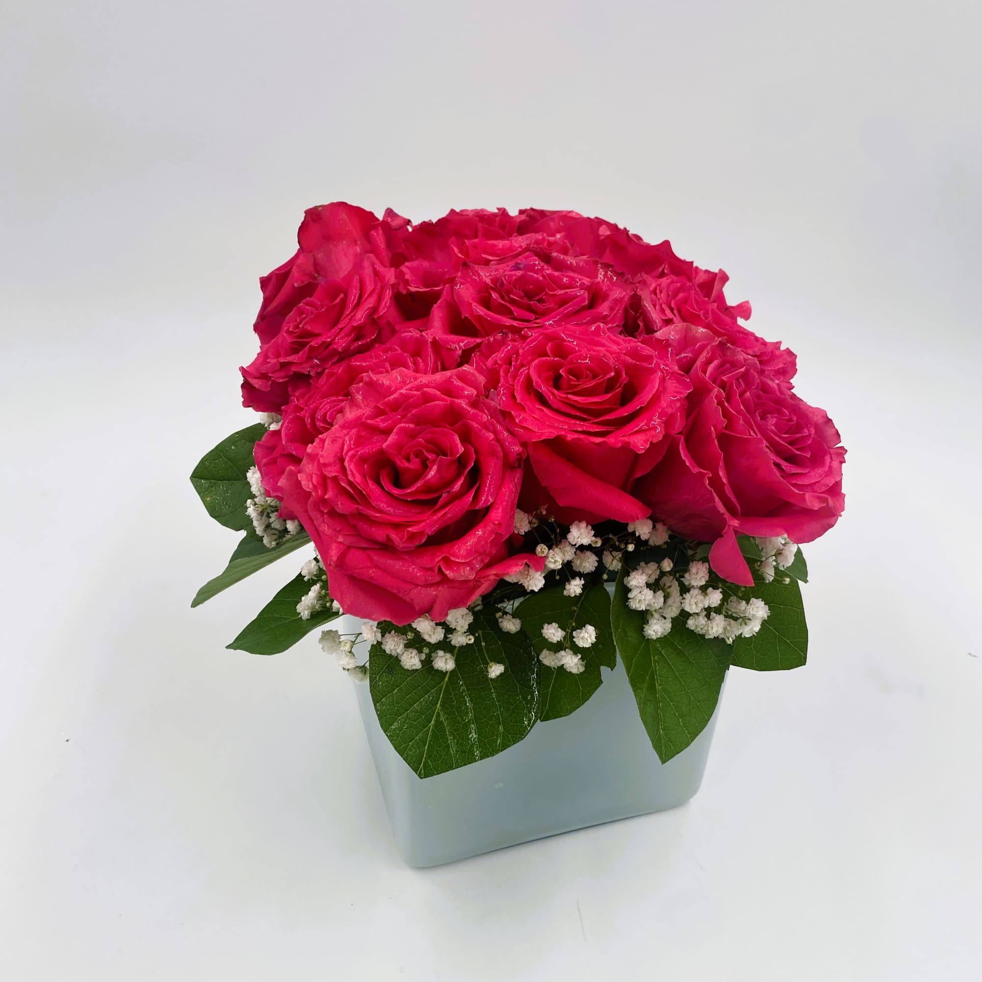 A modern twist on timeless roses, this pav&eacute; design features lush blooms