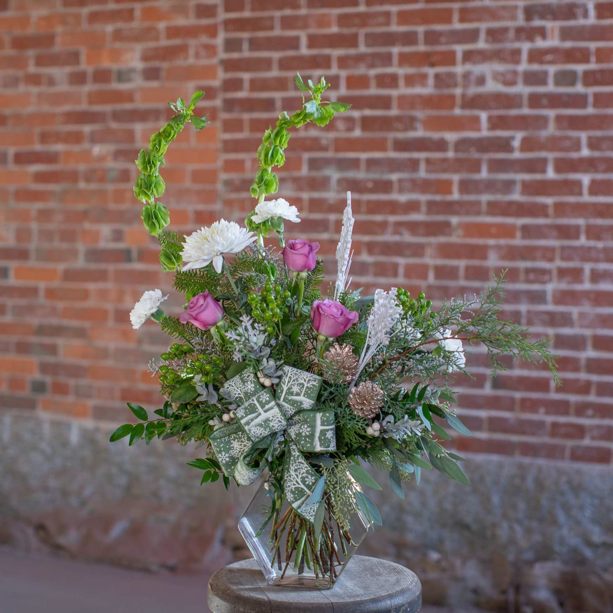 This one sided design is featuring festive green bels of Ireland, hypericum