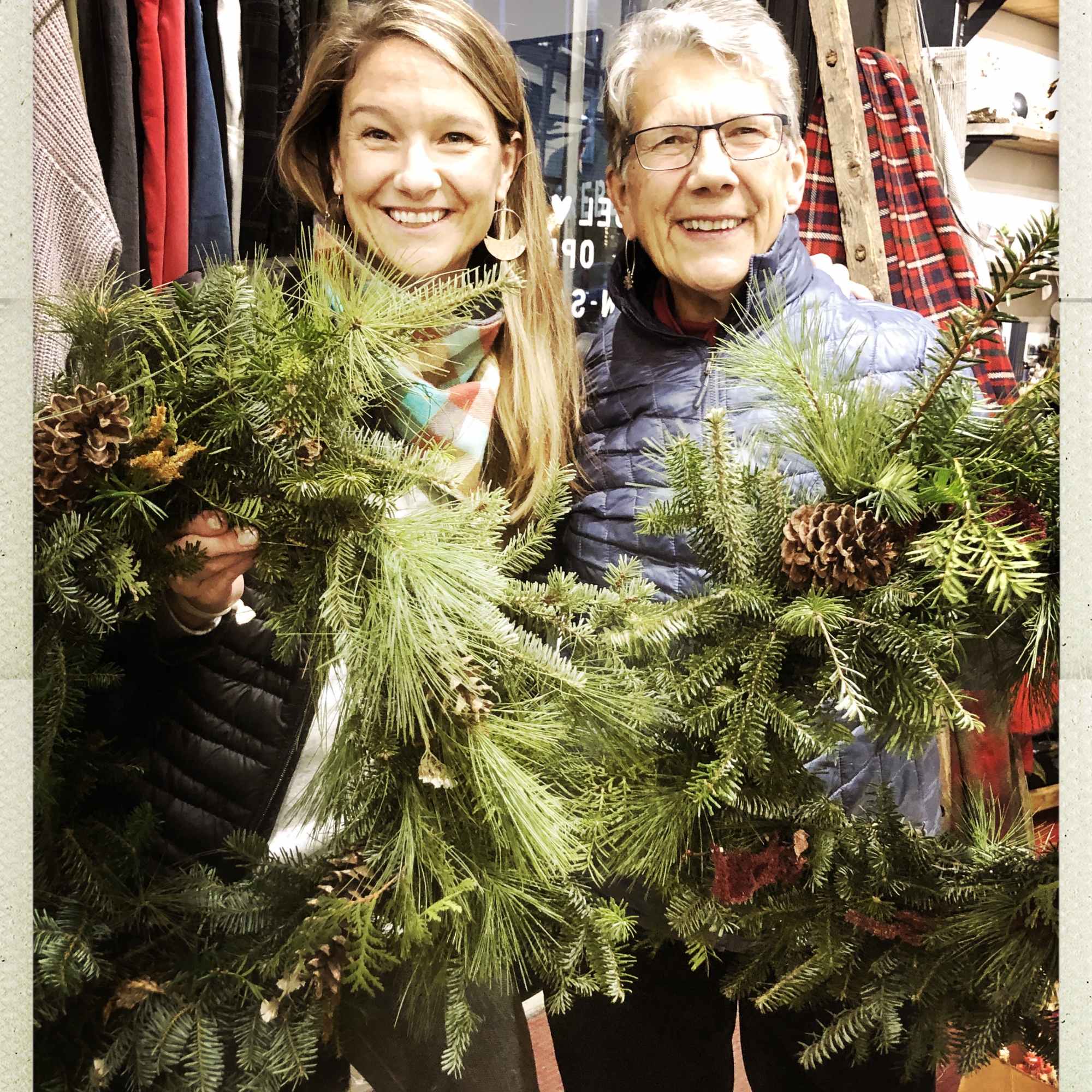 Sunday December 7th 1pm-3pm

A Little Women&ndash;meets&ndash;Dickens holiday workshop where you&rsquo;ll create a