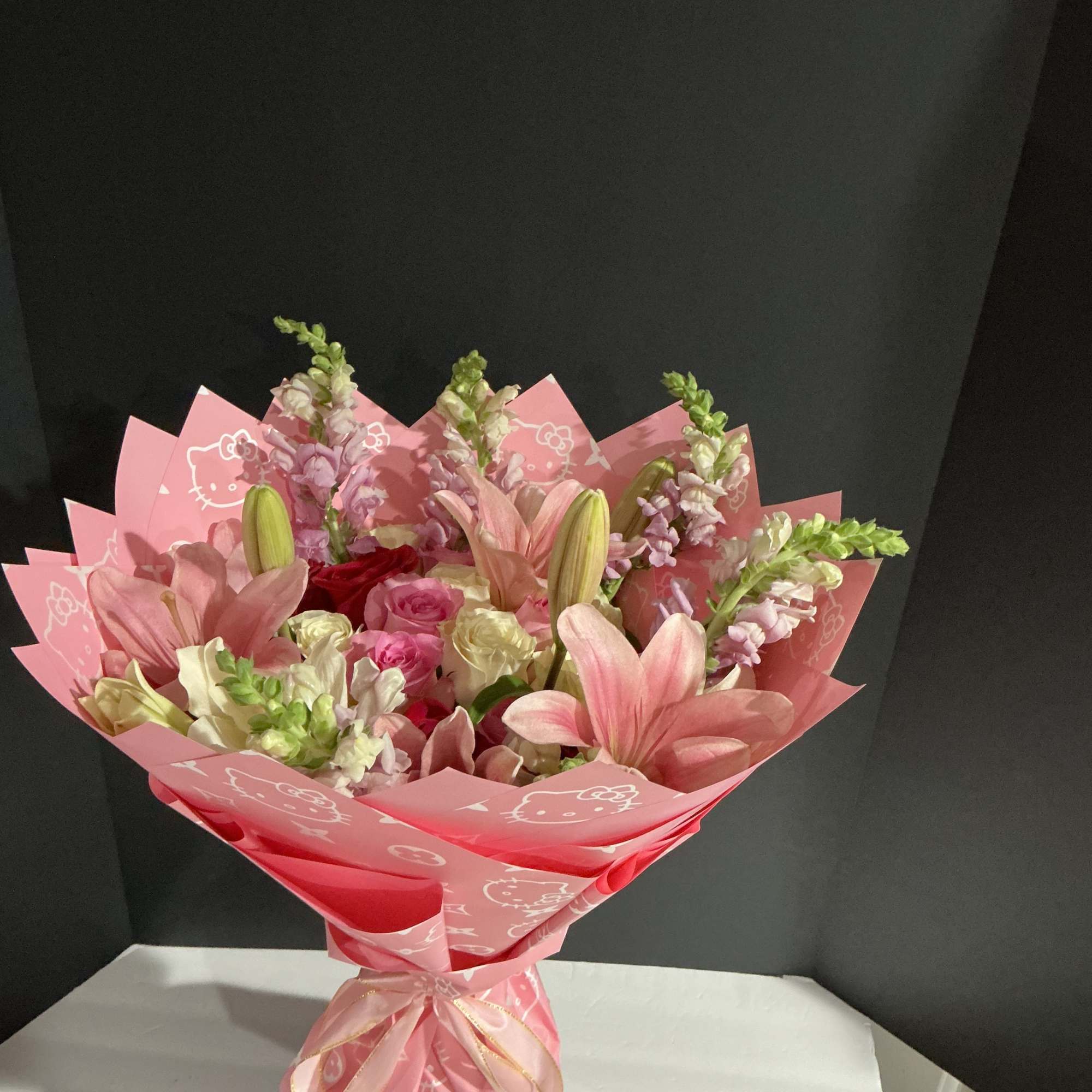 This bouquet was made with soft pink color following the season&rsquo;s trend