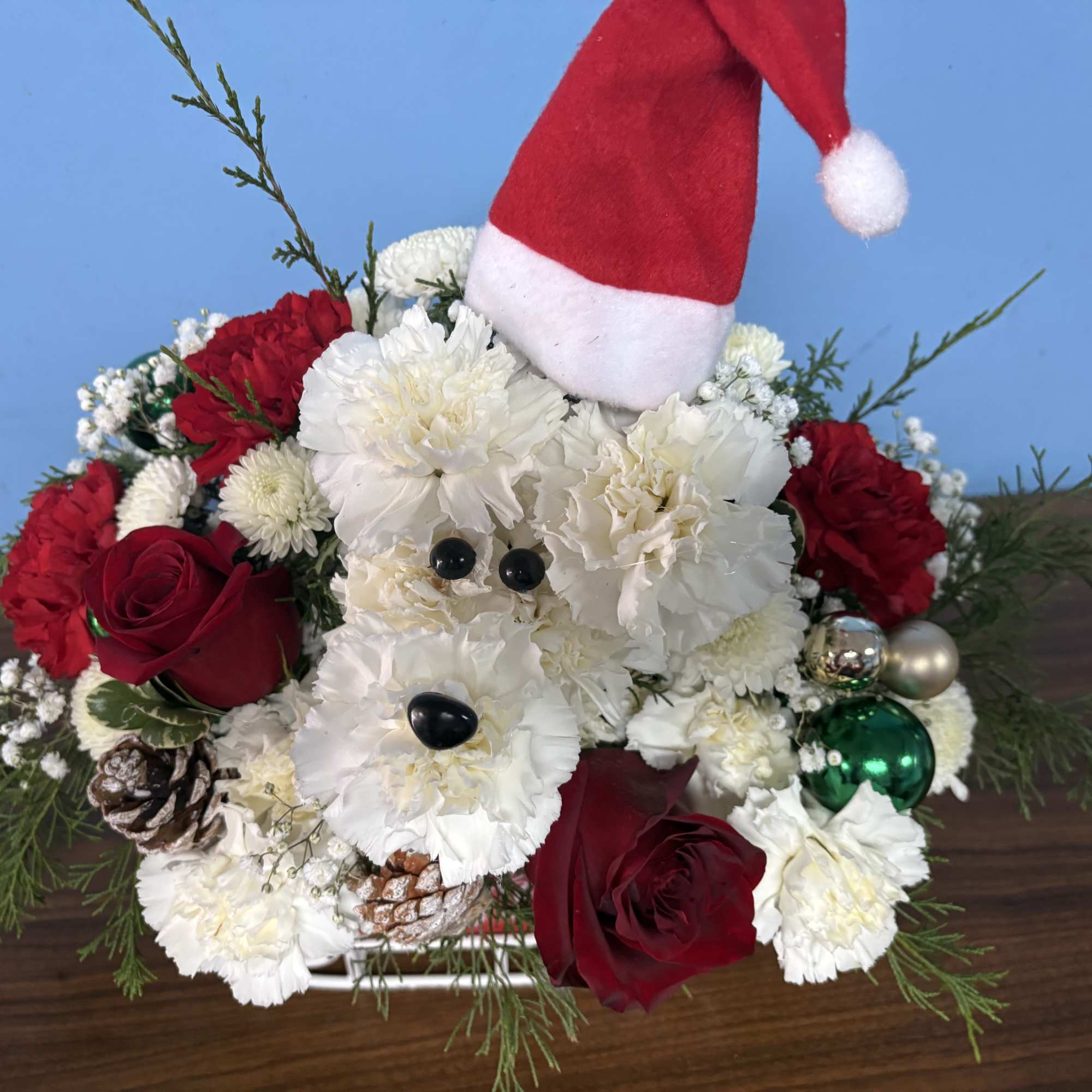 Our most popular arrangement done with a Christmas theme. 