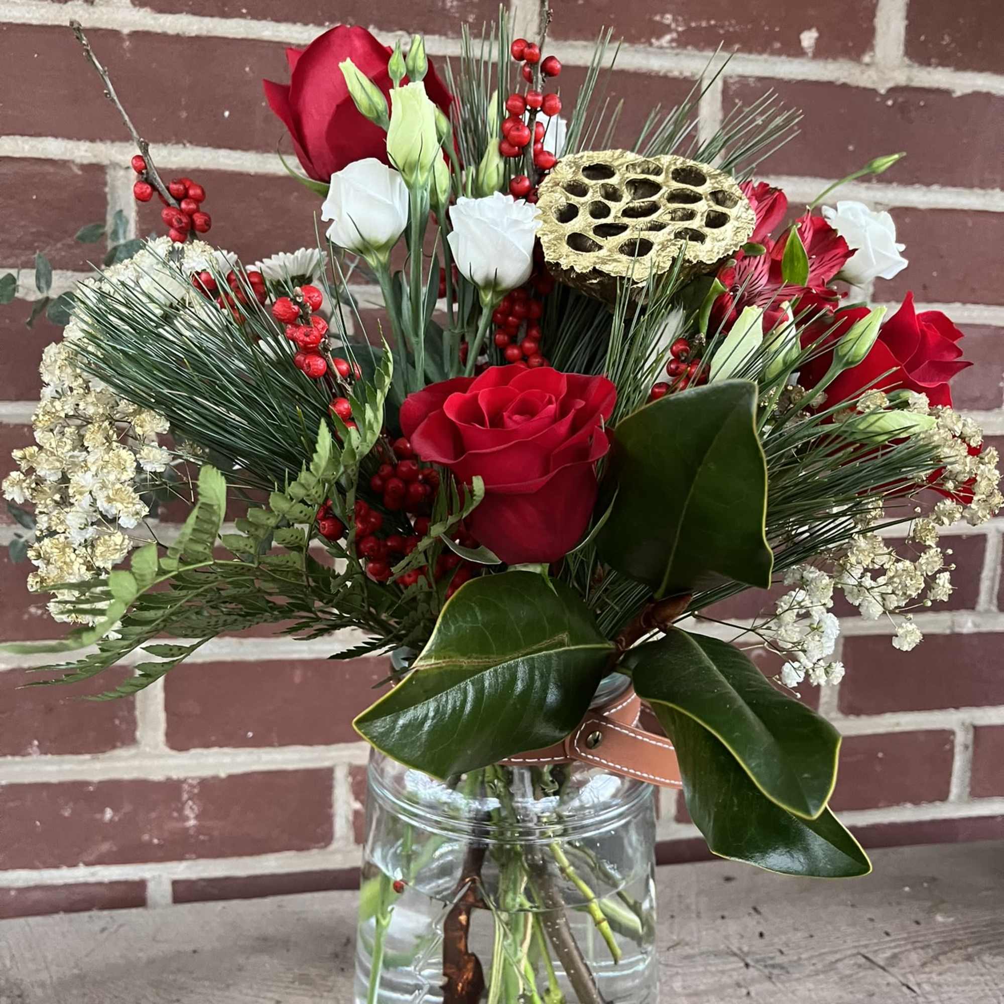 Join Sow Wonder at The Reister&#039;s Daughter for an arrangement workshop on