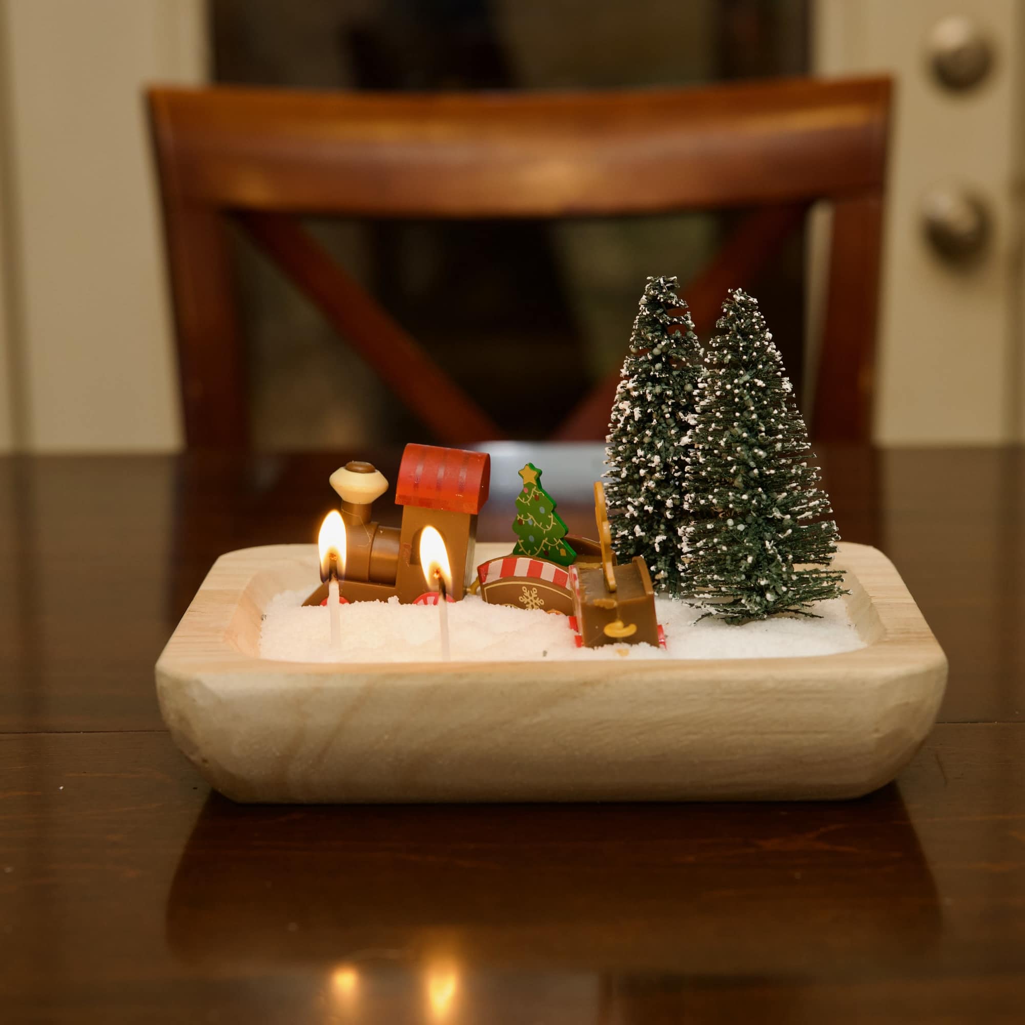 decorative candles with sand wax