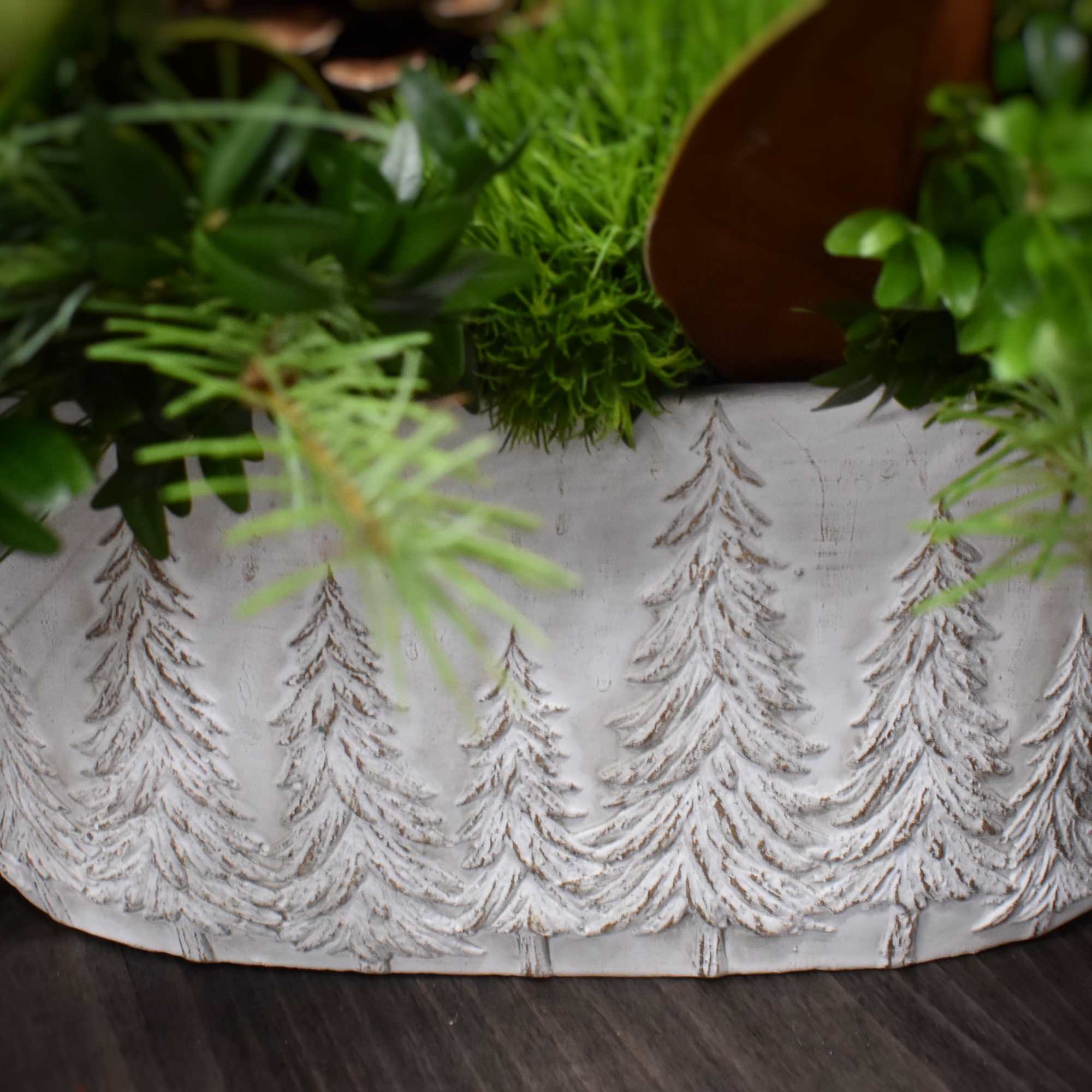 &quot;Over the river and through the woods.&quot; Wherever you&#039;re going, this arrangement