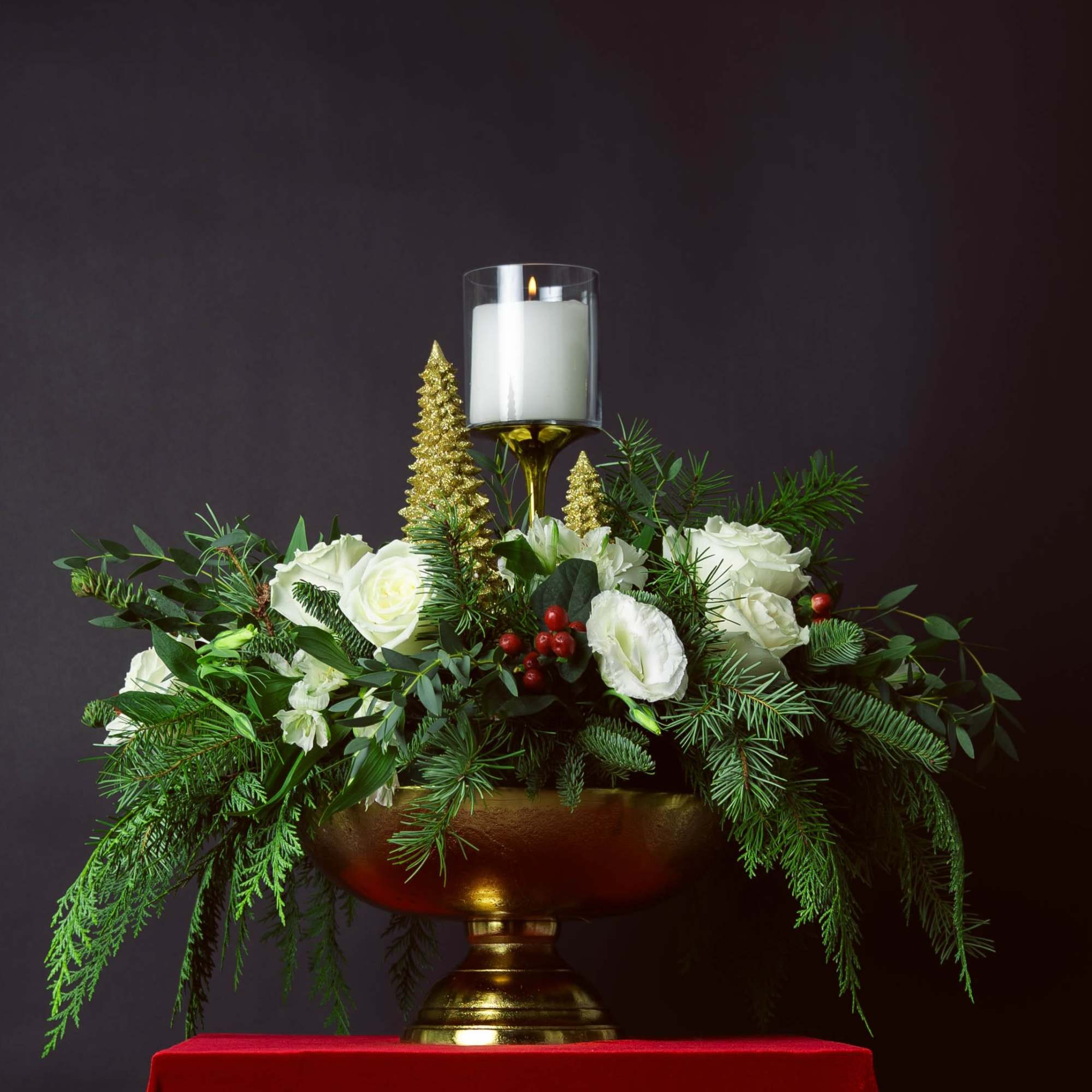 Radiant and refined, GOLDEN NO&Euml;L captures the spirit of the season with