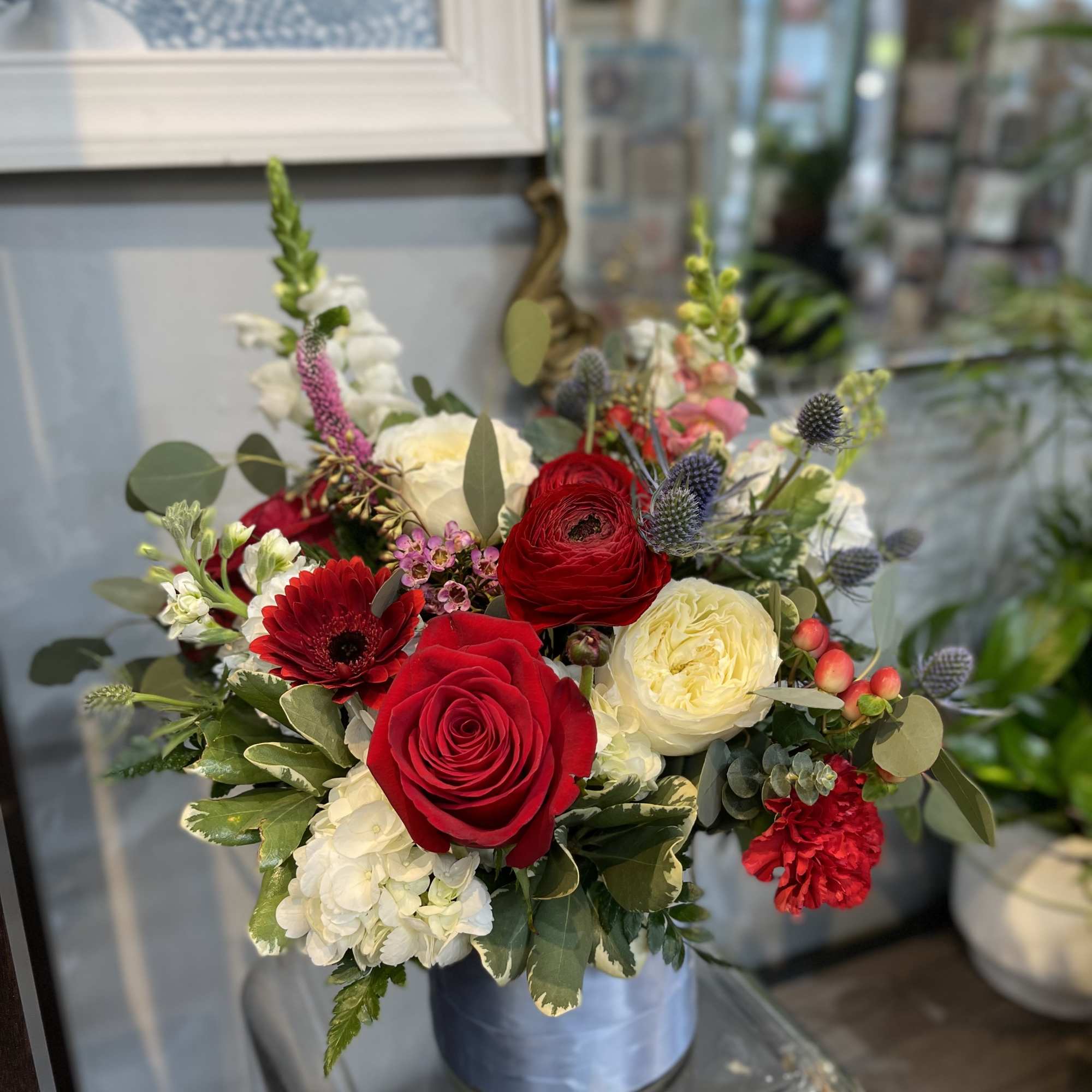 Beautiful design with simplicity in striking red and white, with hint of