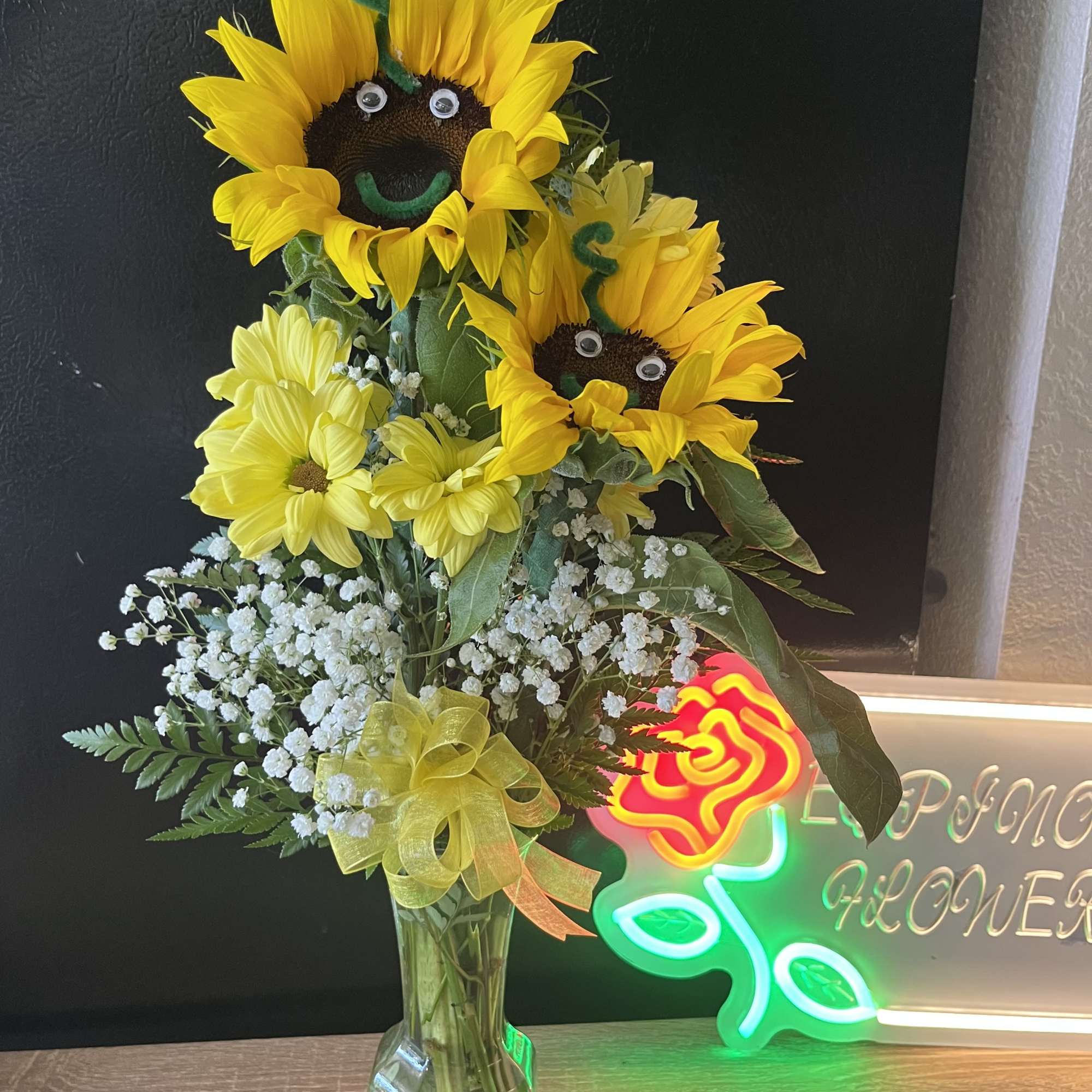 two sunflowers with Daisis 