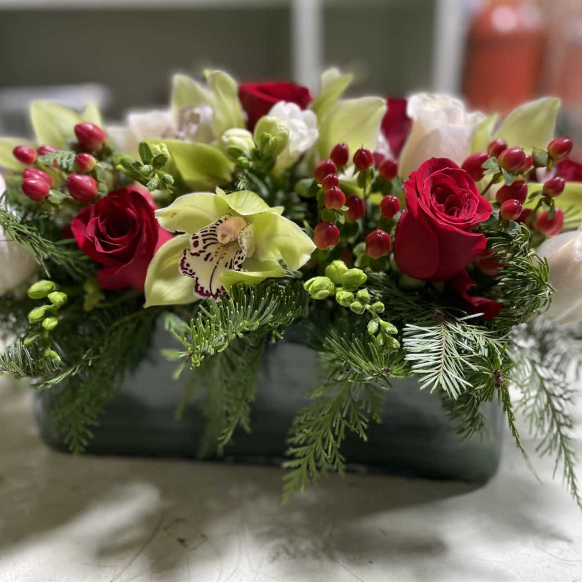 This perfect table centerpiece is made to compliment the finest table -