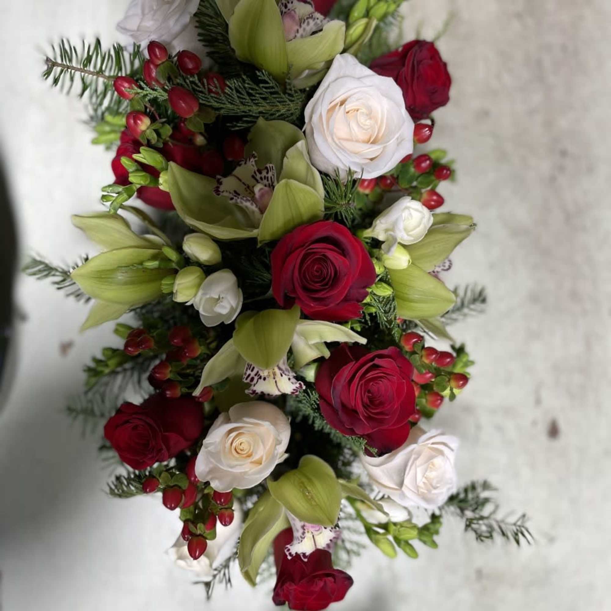 This perfect table centerpiece is made to compliment the finest table -