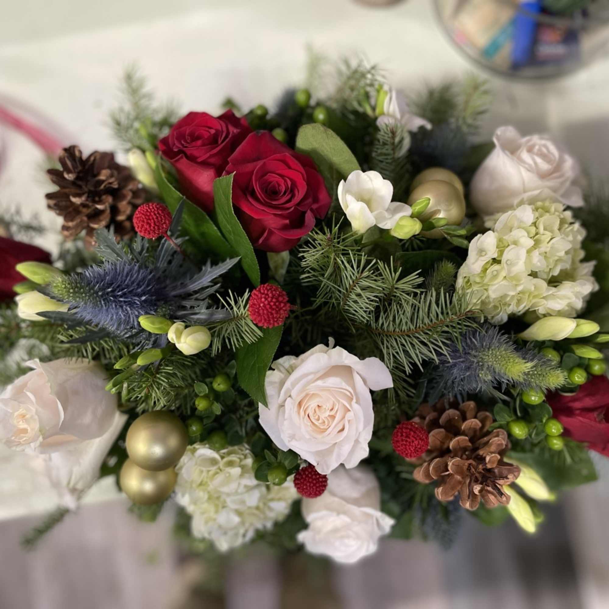 Table centerpiece for 2-4 place settings - Overall about 18 inches long