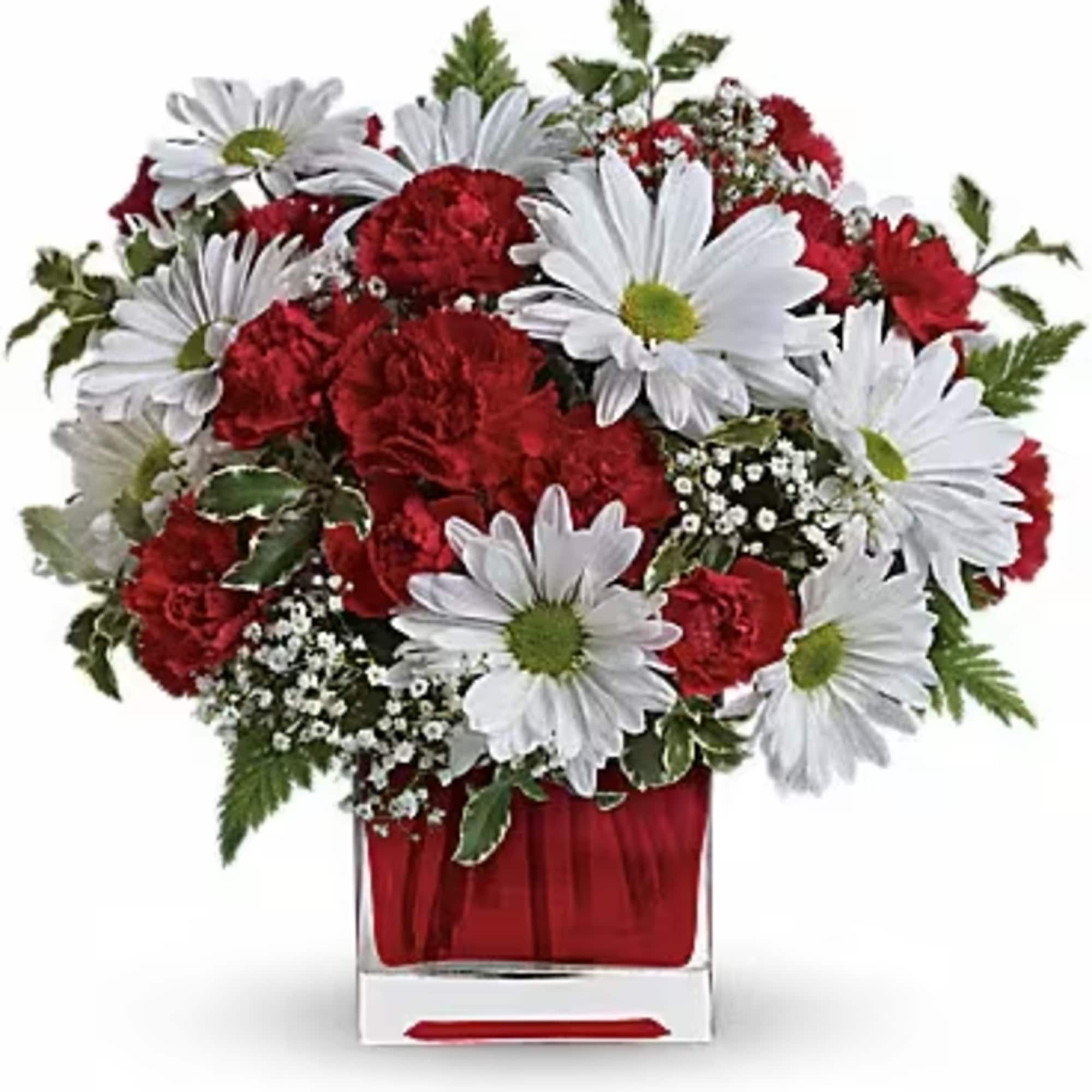 Make her day! Send your special someone this charming bouquet arranged in