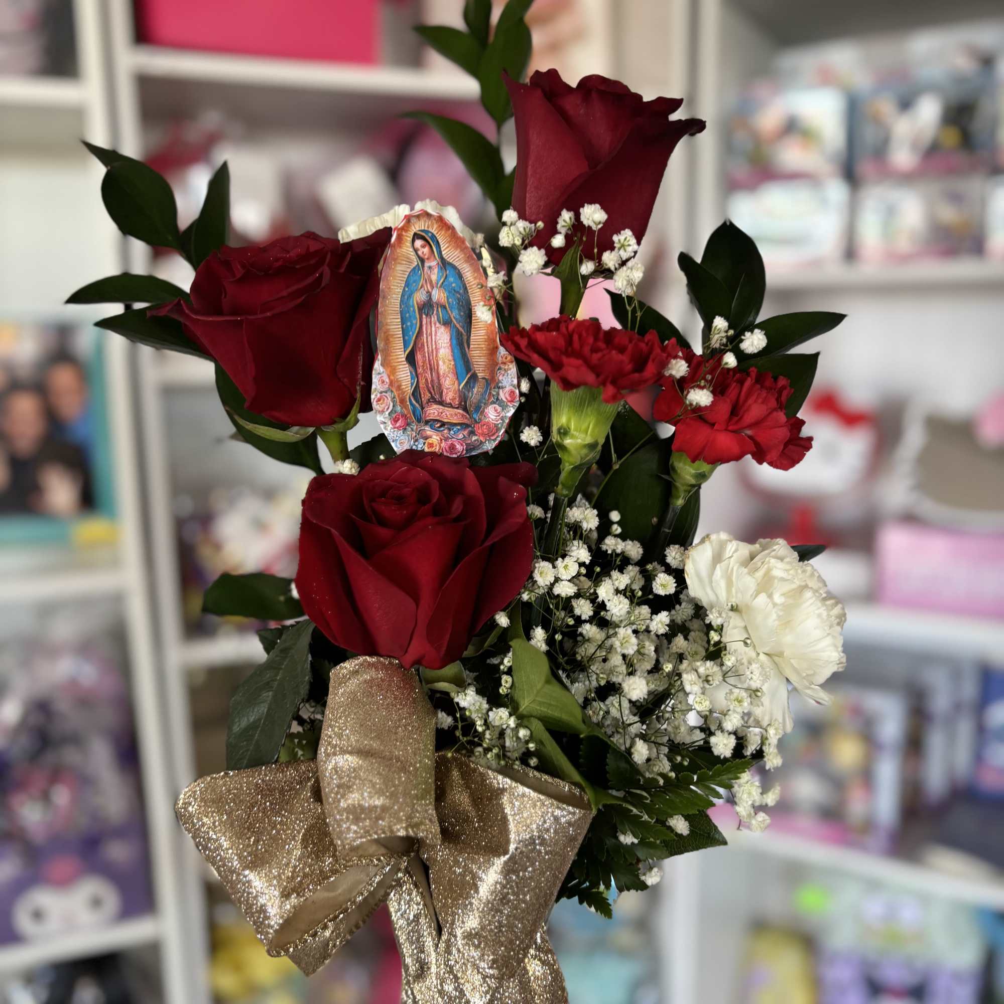 fresh flowers in vase 