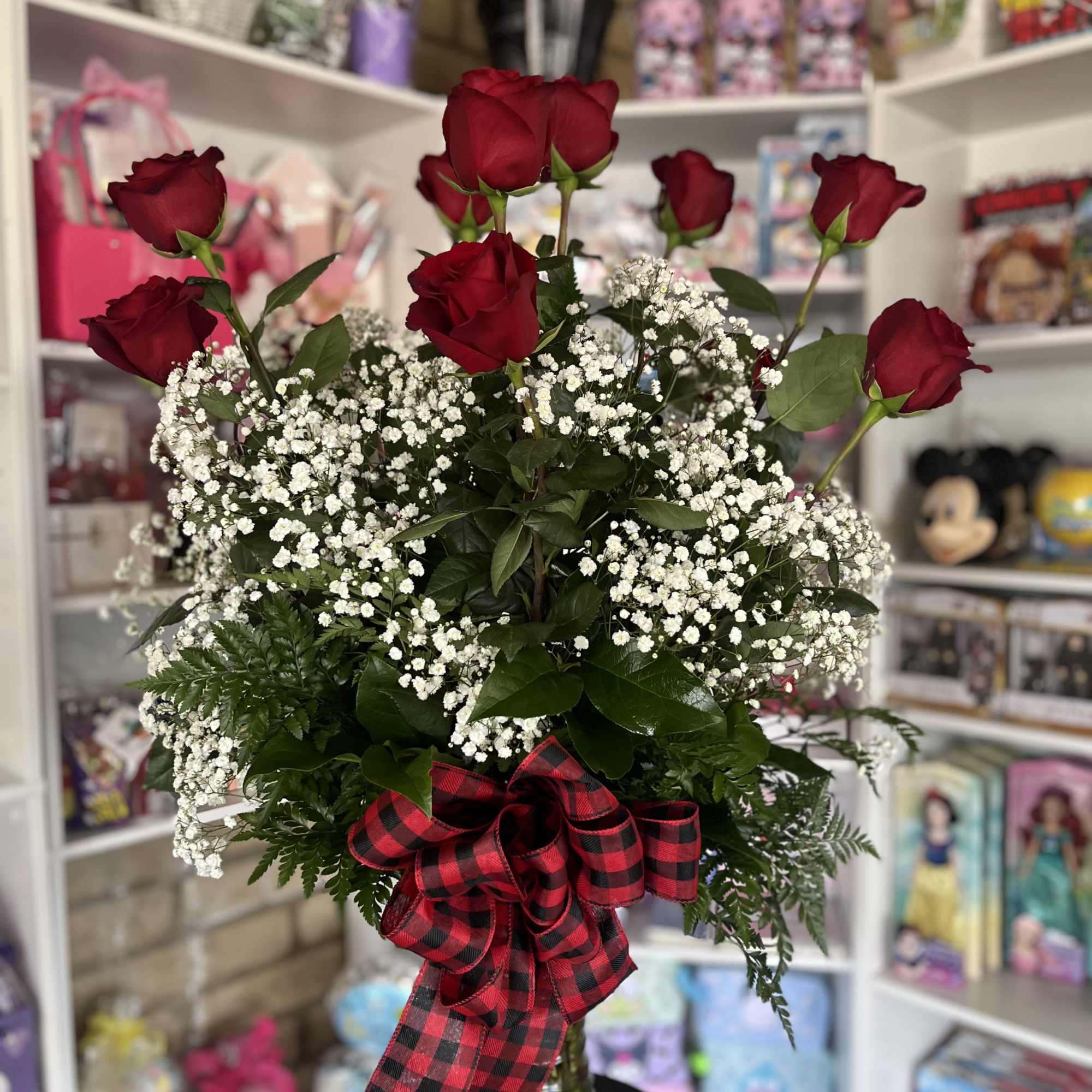 fresh 12 red roses 