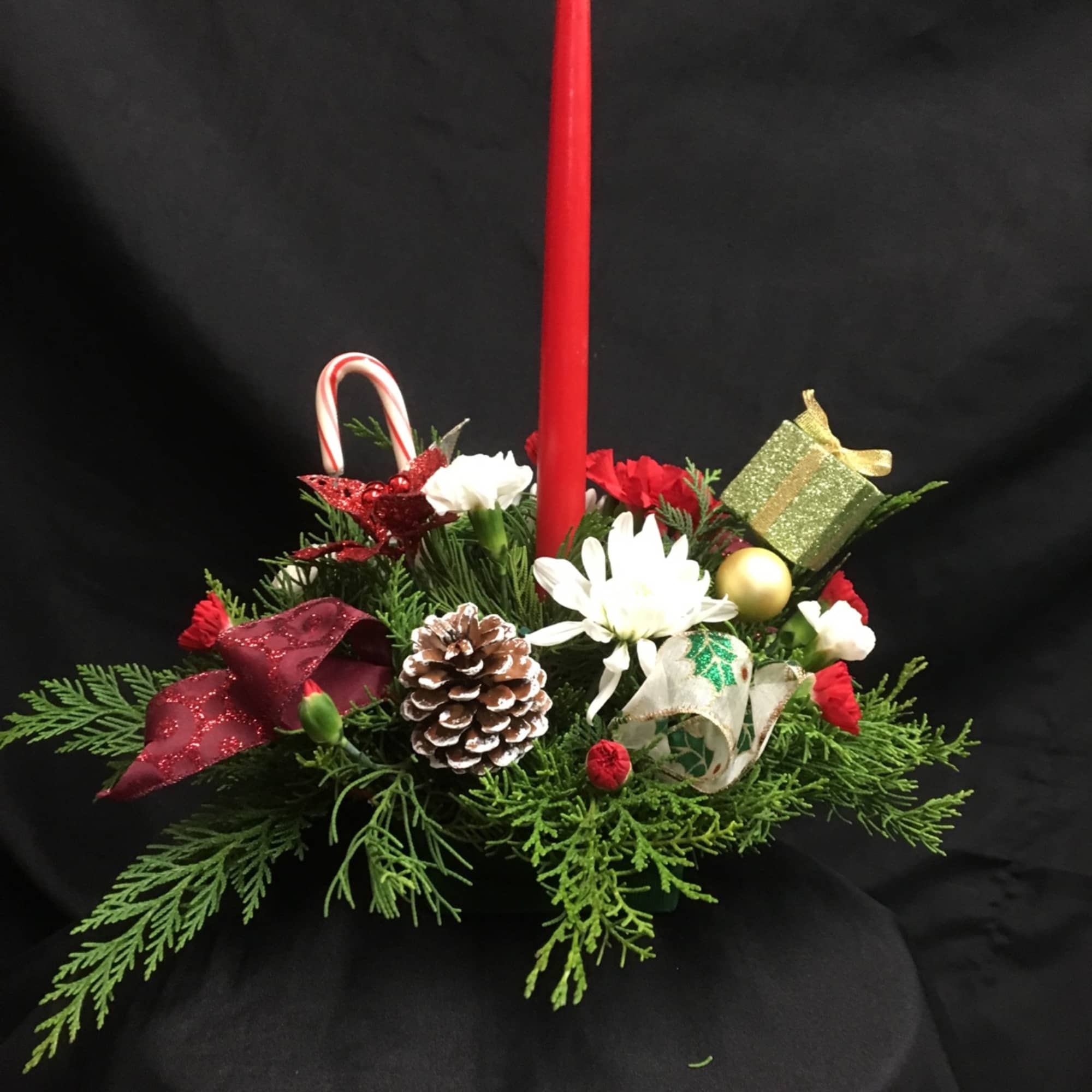 Tropical CHRISTMAS GREENS,    Touch of ROSES,  
ORNAMENTS, PINE