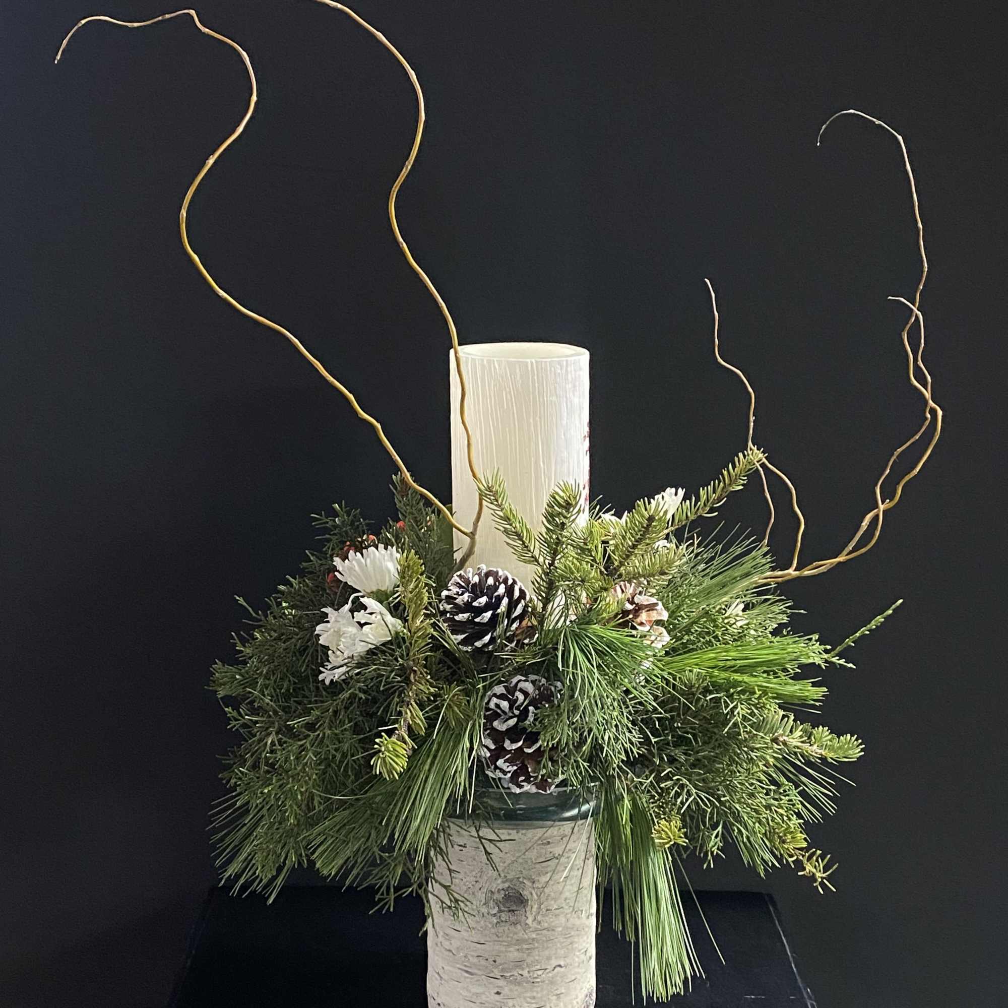 Perfect for an entryway, or centerpiece.