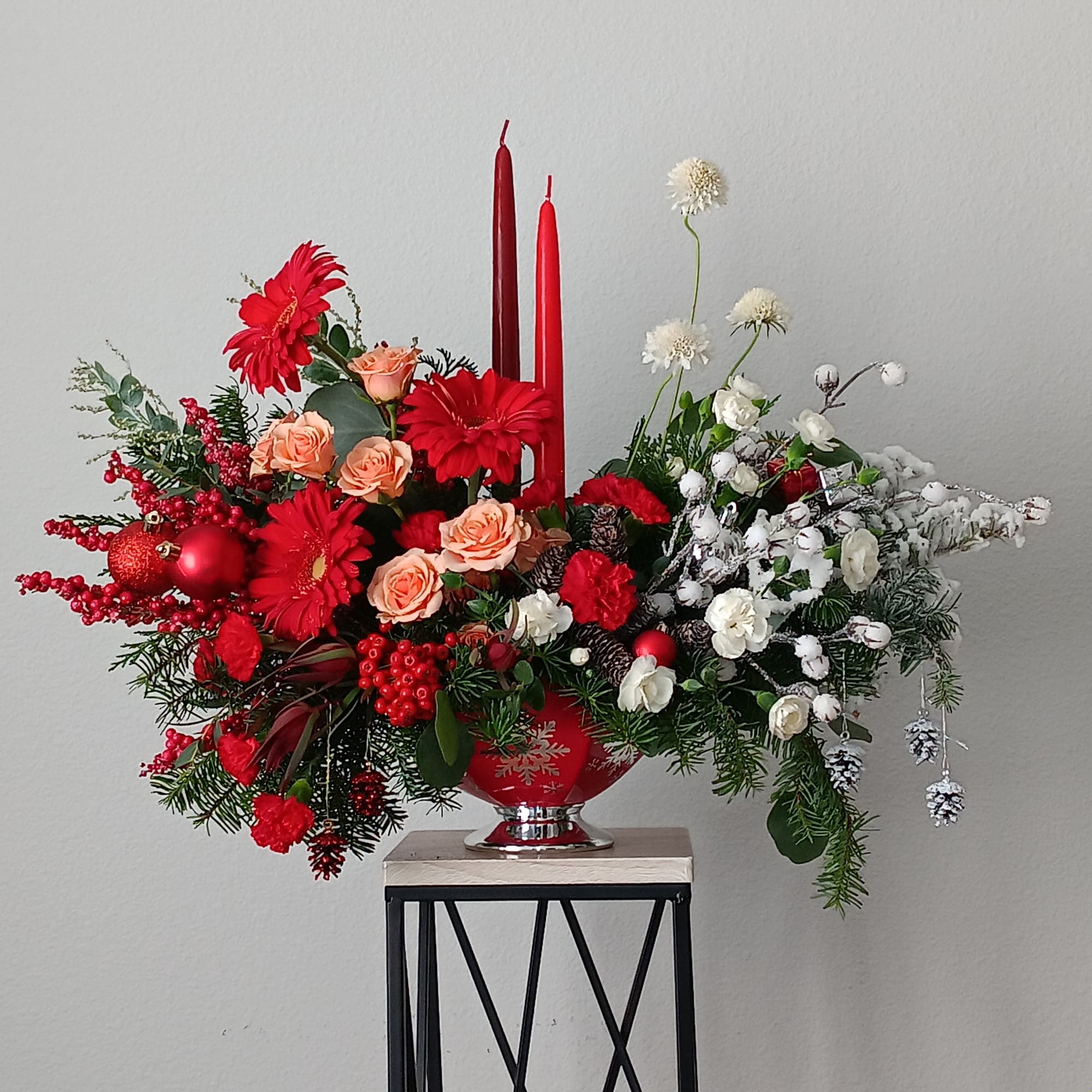 A magnificent arrangement for any holiday event. As a beautiful Christmas centerpiece