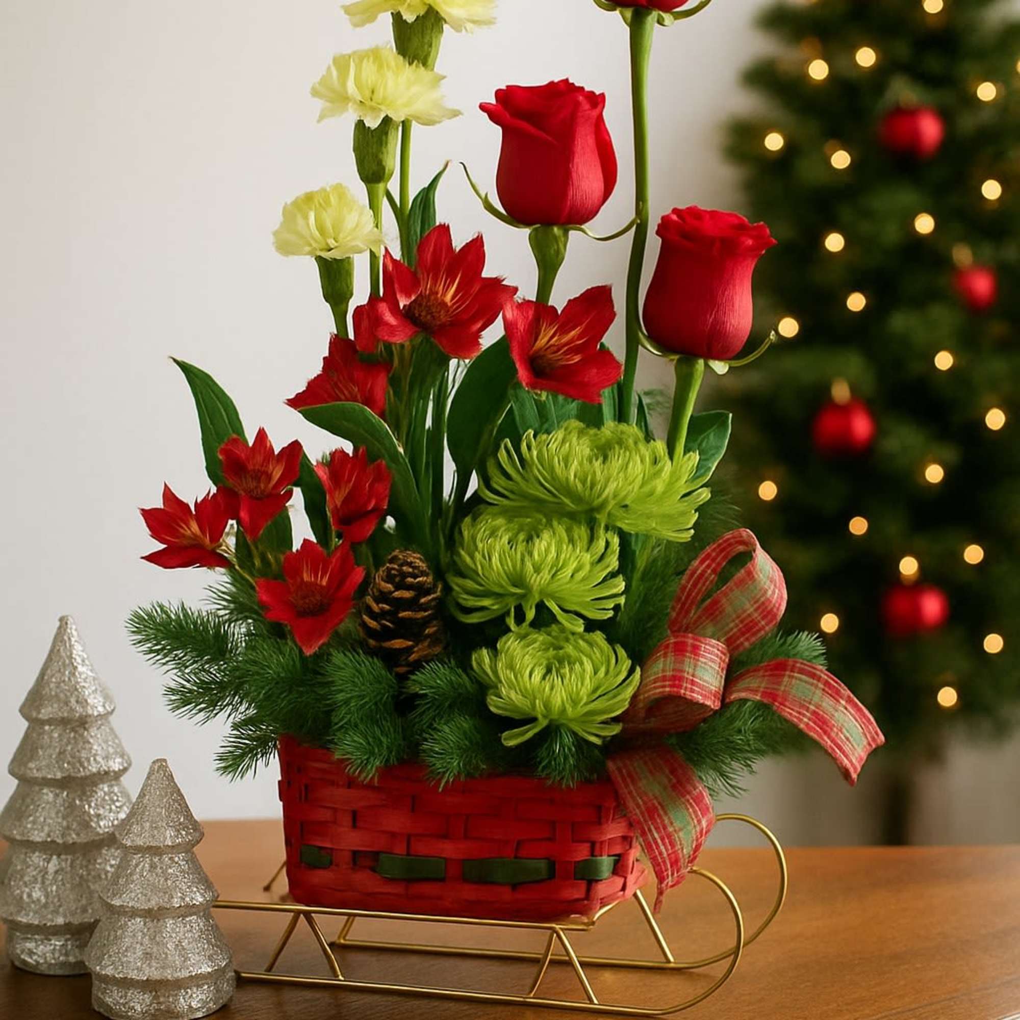 Perfect Christmas Greeting Arrangement

Send holiday wishes with heart and style! Our Perfect