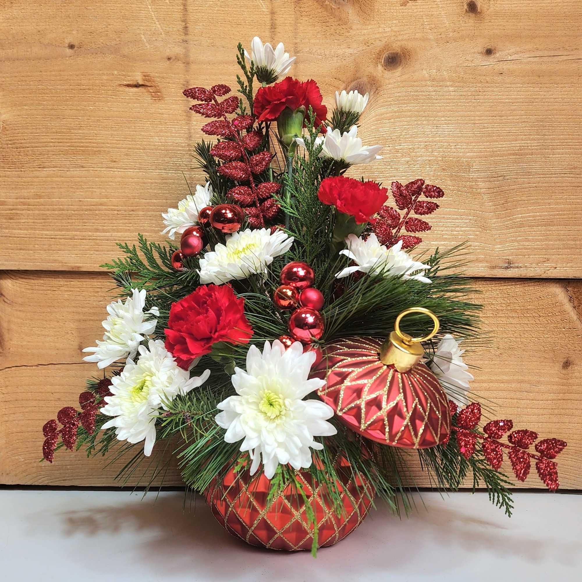 Crimson Keepsake is an elegant way to spread holiday cheer this season!