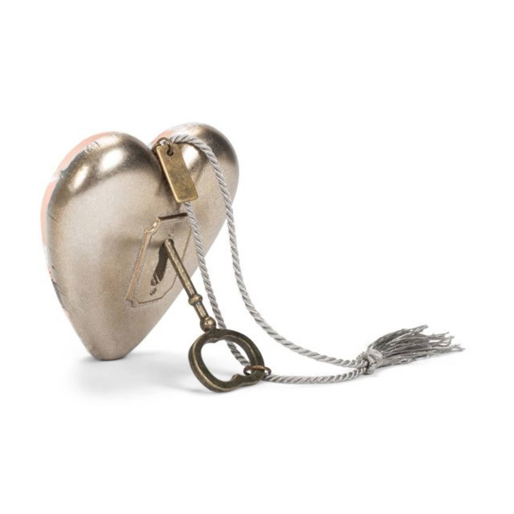 Collection: Art Hearts.
Each piece is based on an artisan-made sculpture or painting