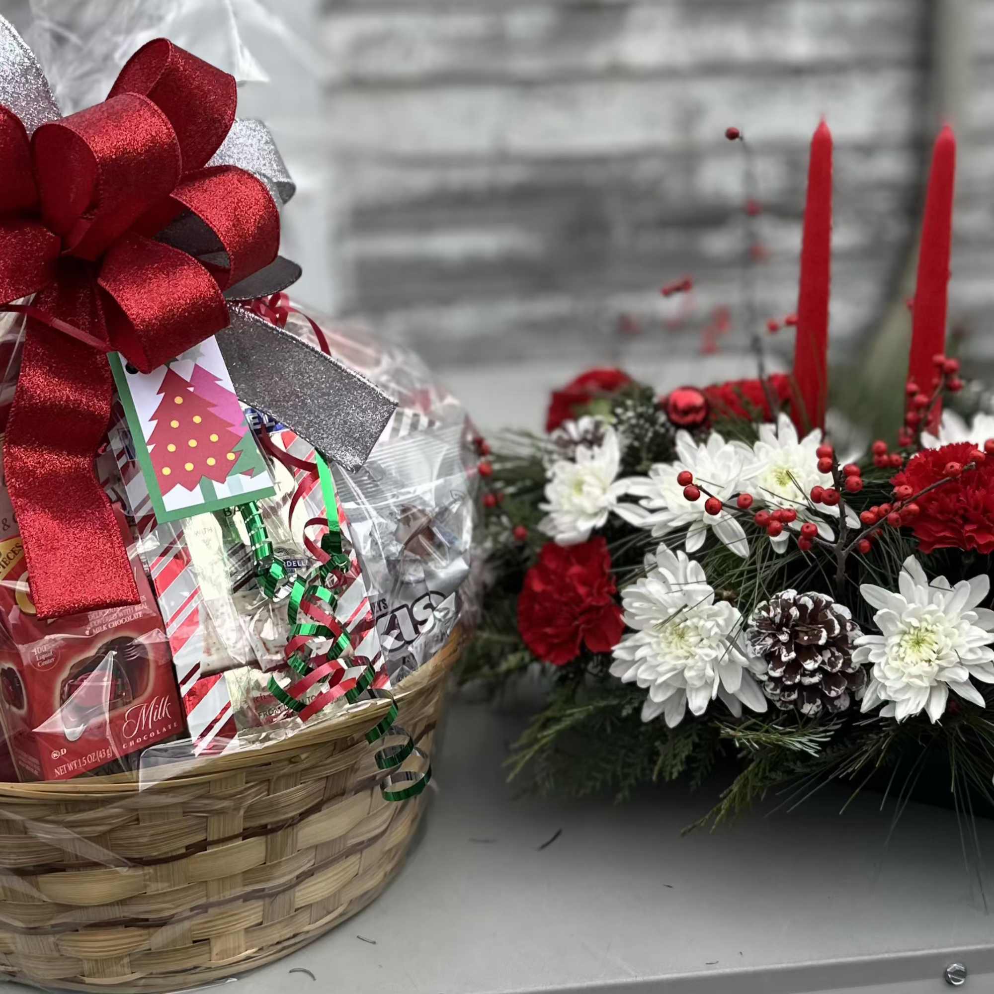 Christmas Bundle Special in Hampton Falls, NH | Flowers by Marianne