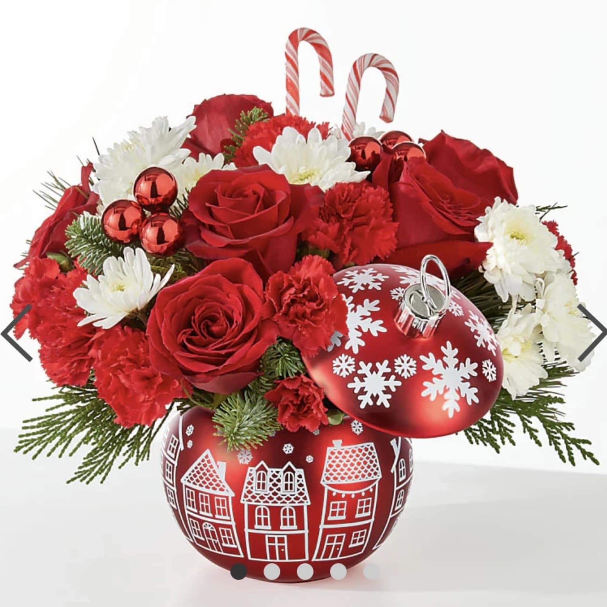 CHEER IN THE AIR ORNAMENT

An ornament full of blooms, perfect for any